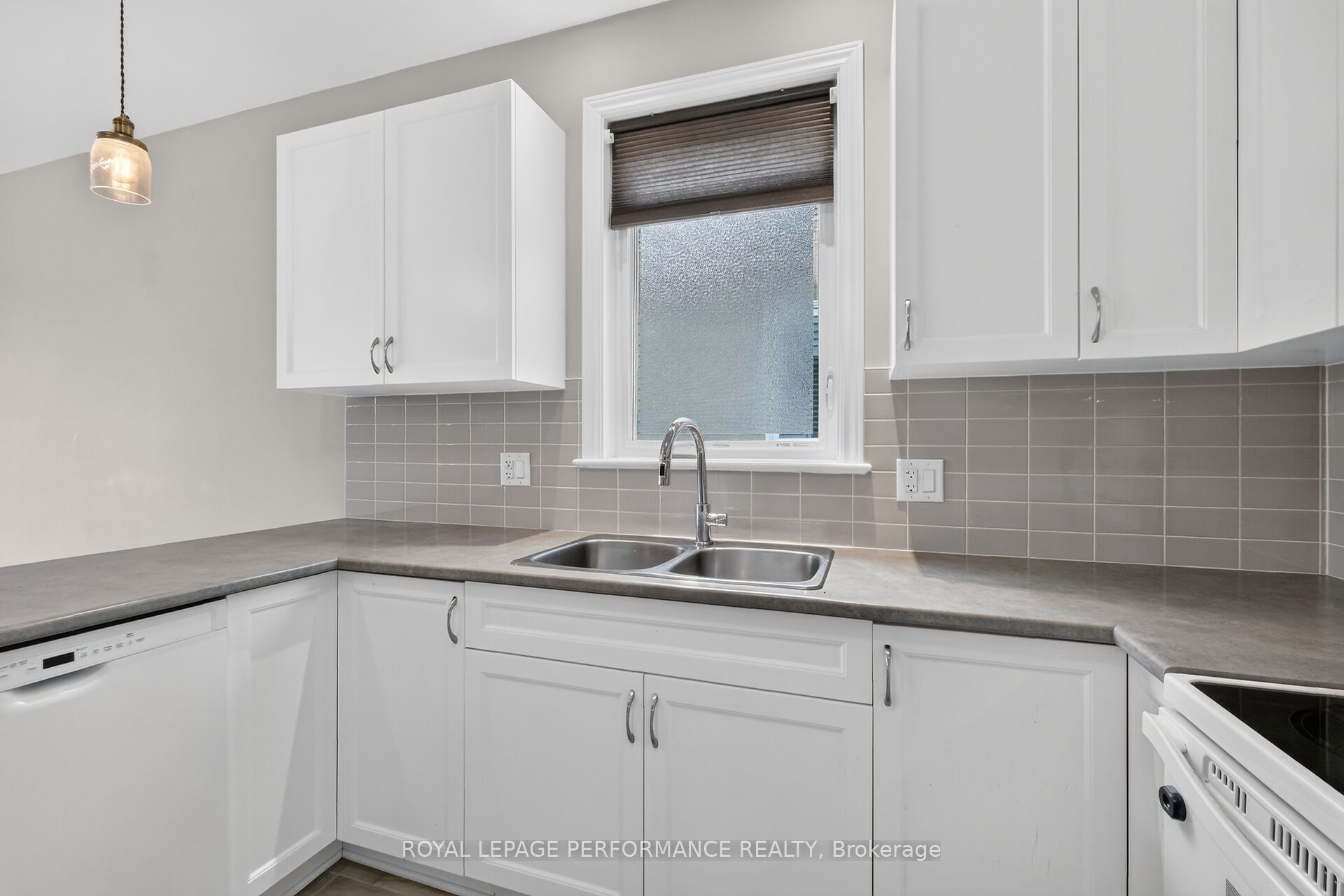 157 Boxcar Crescent Property Photo 24