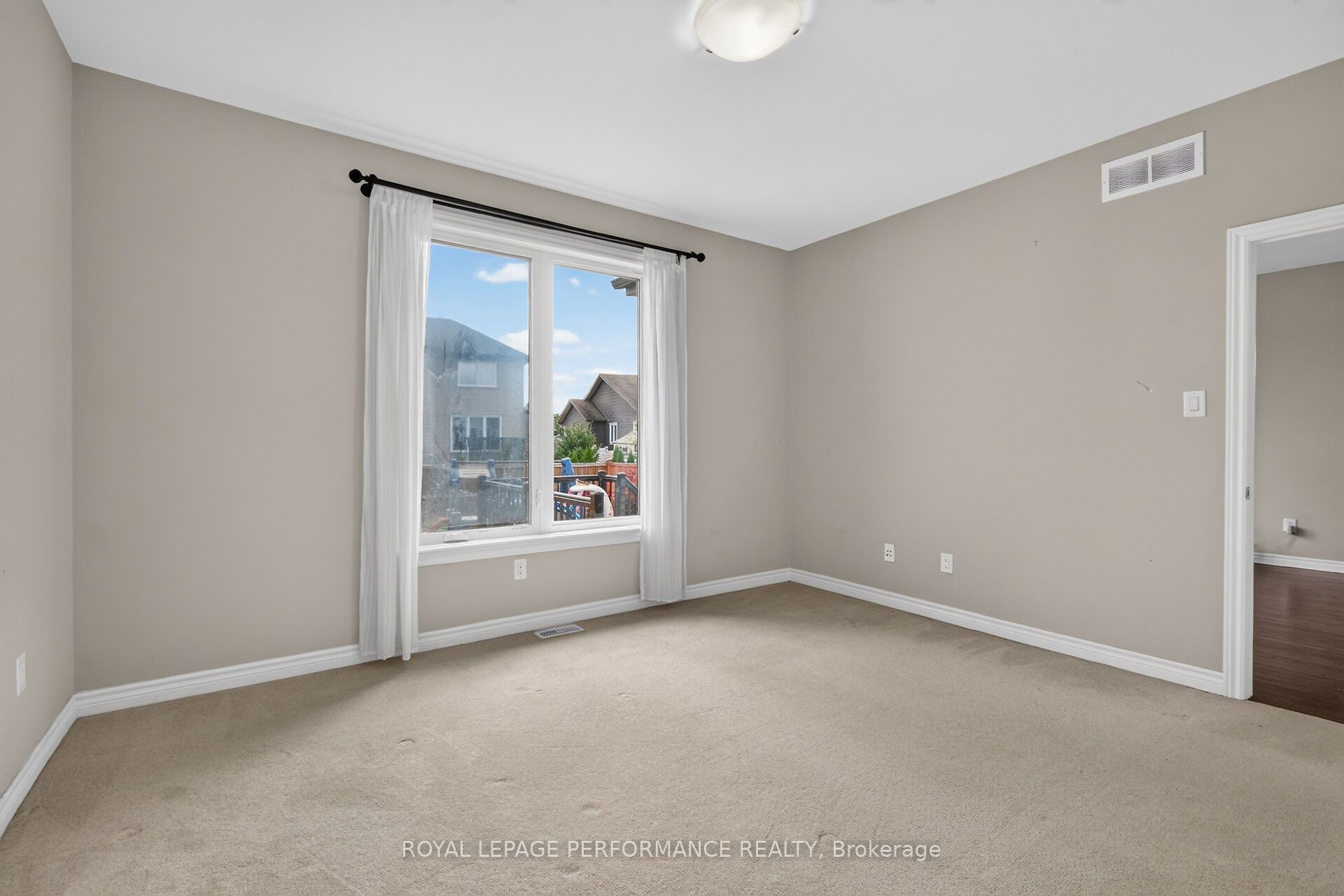 157 Boxcar Crescent Property Photo 29