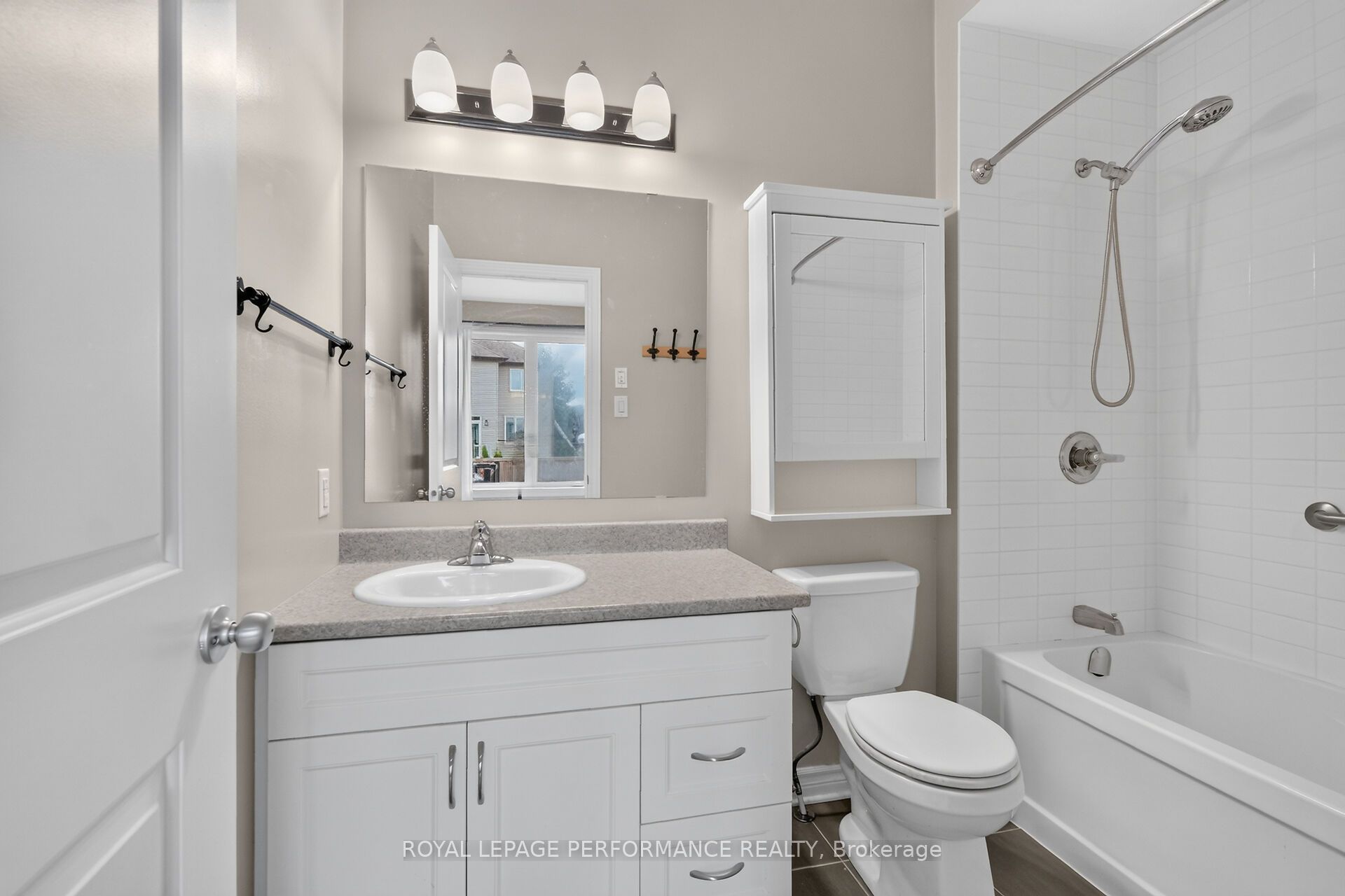 157 Boxcar Crescent Property Photo 30