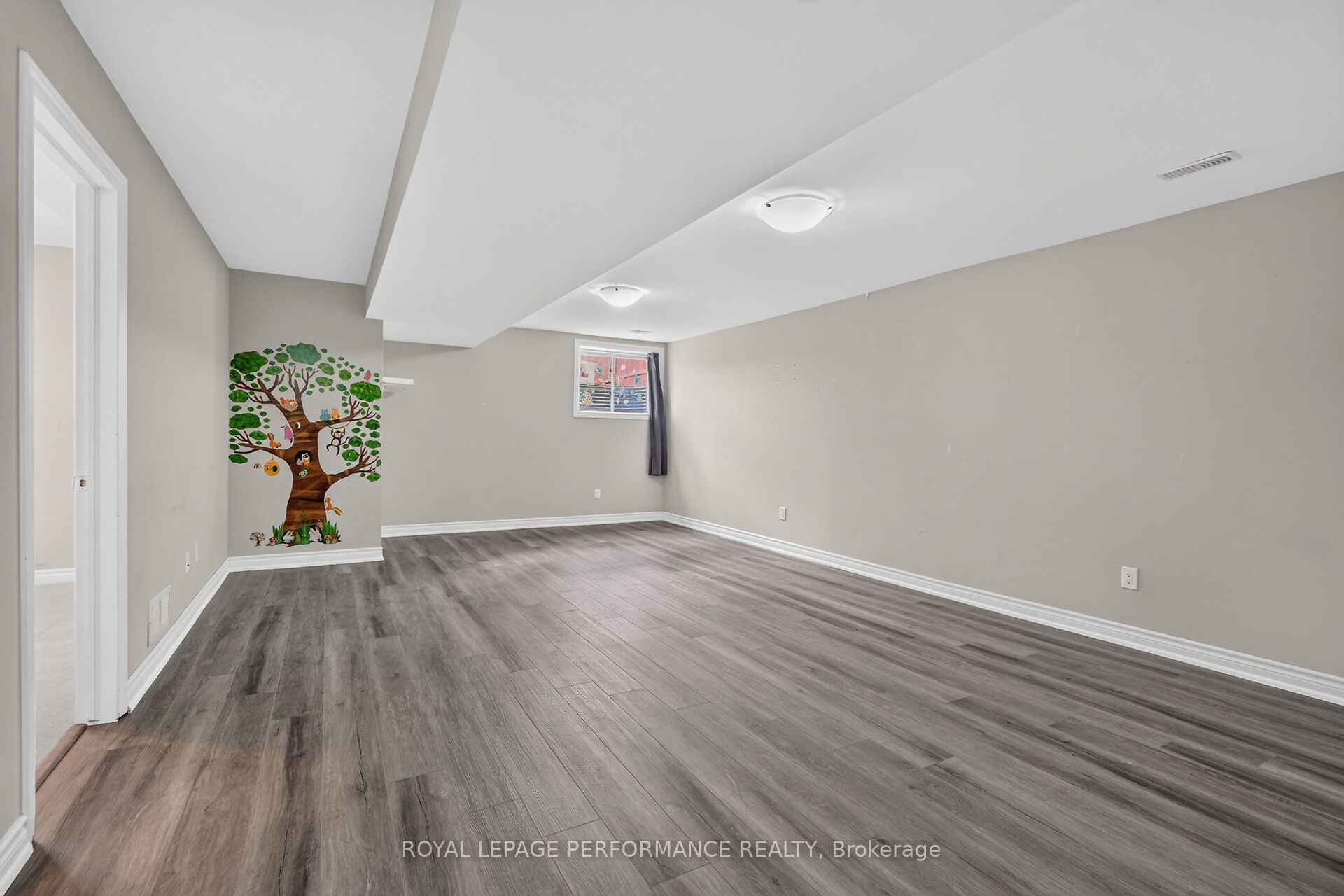 157 Boxcar Crescent Property Photo 34