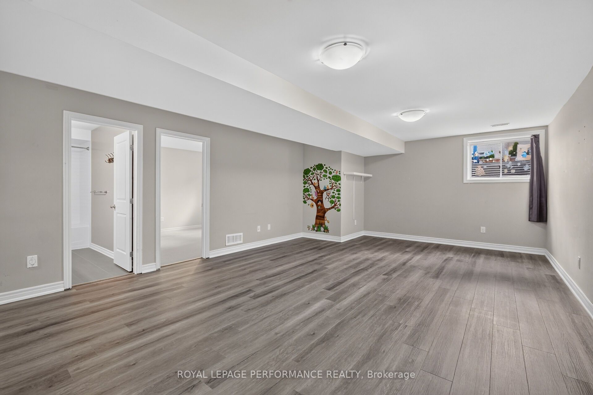 157 Boxcar Crescent Property Photo 35