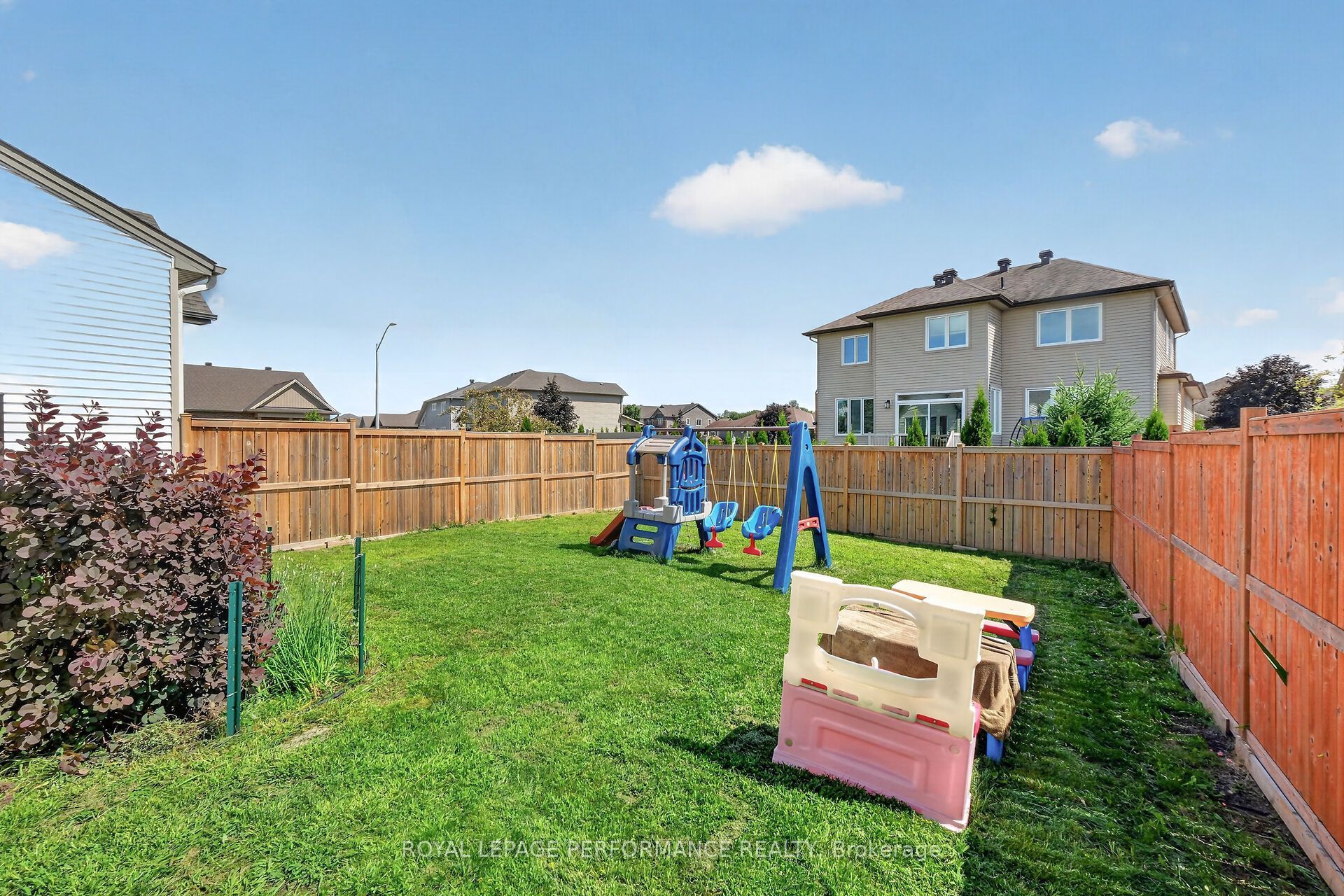 157 Boxcar Crescent Property Photo 44