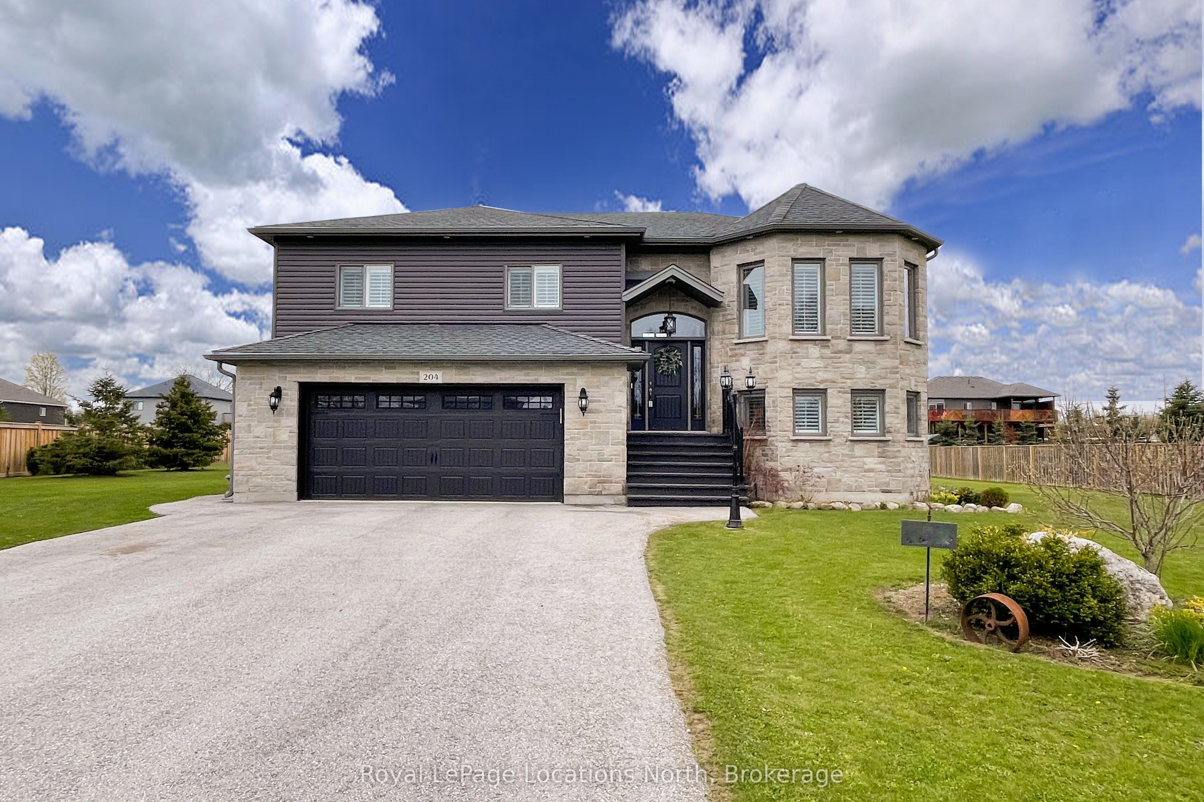 204 Mactay Drive Property Photo 1
