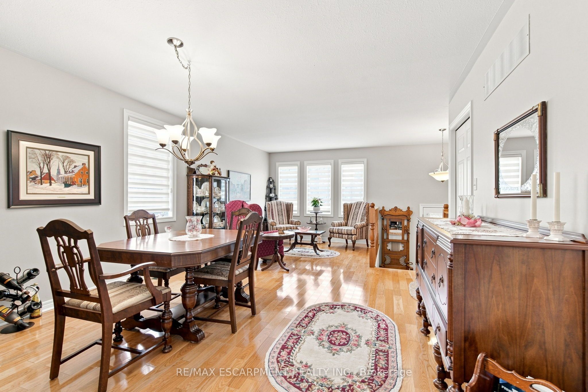 32 Brewster Way Property Photo 8