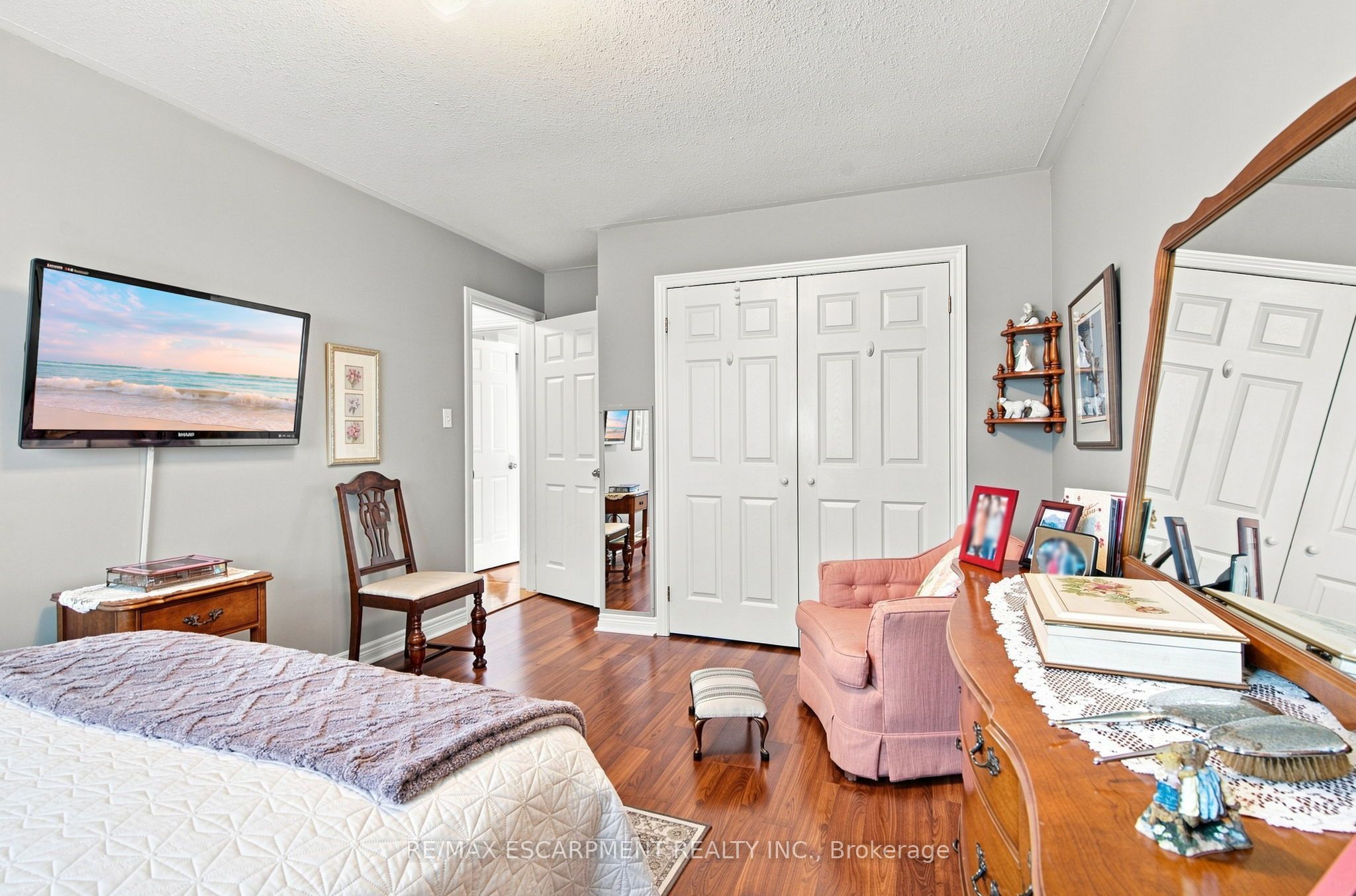 32 Brewster Way Property Photo 14