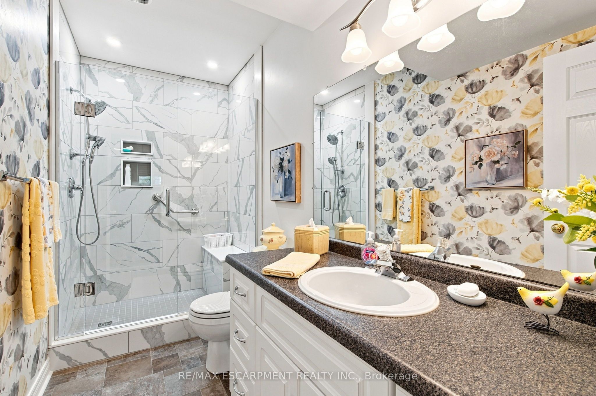32 Brewster Way Property Photo 20