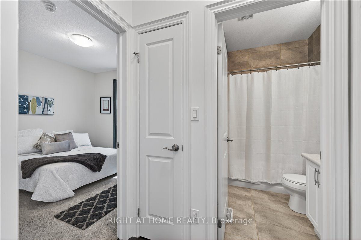 717 Jackpine Way Property Photo 8