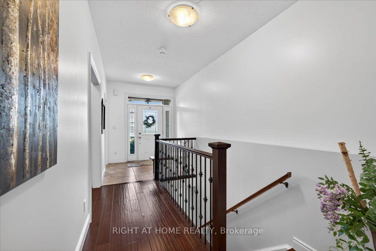 717 Jackpine Way Property Photo 9