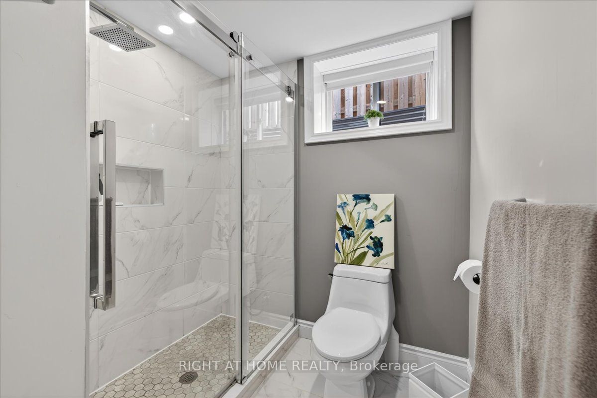 717 Jackpine Way Property Photo 34