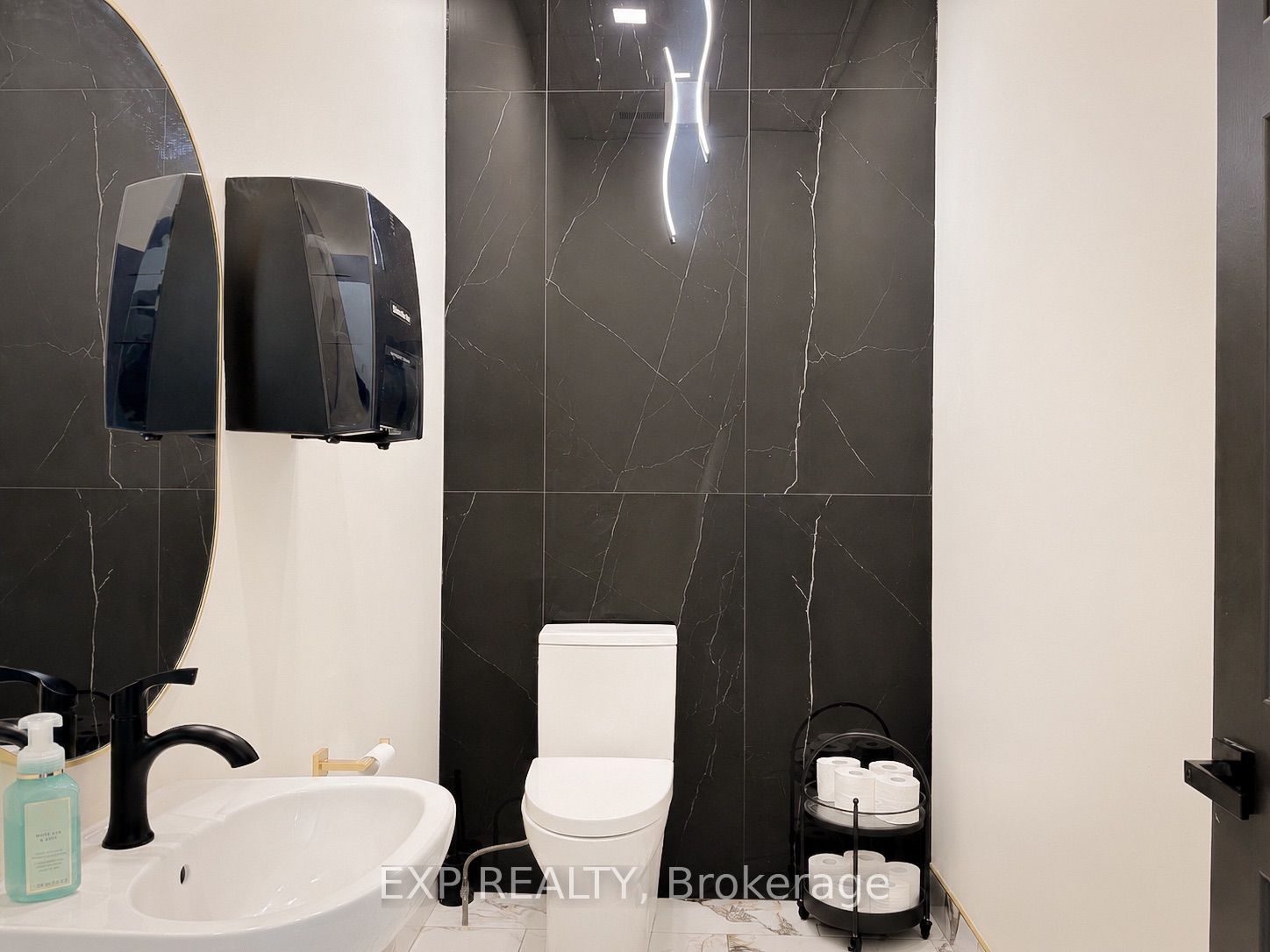 343 Property Photo 13