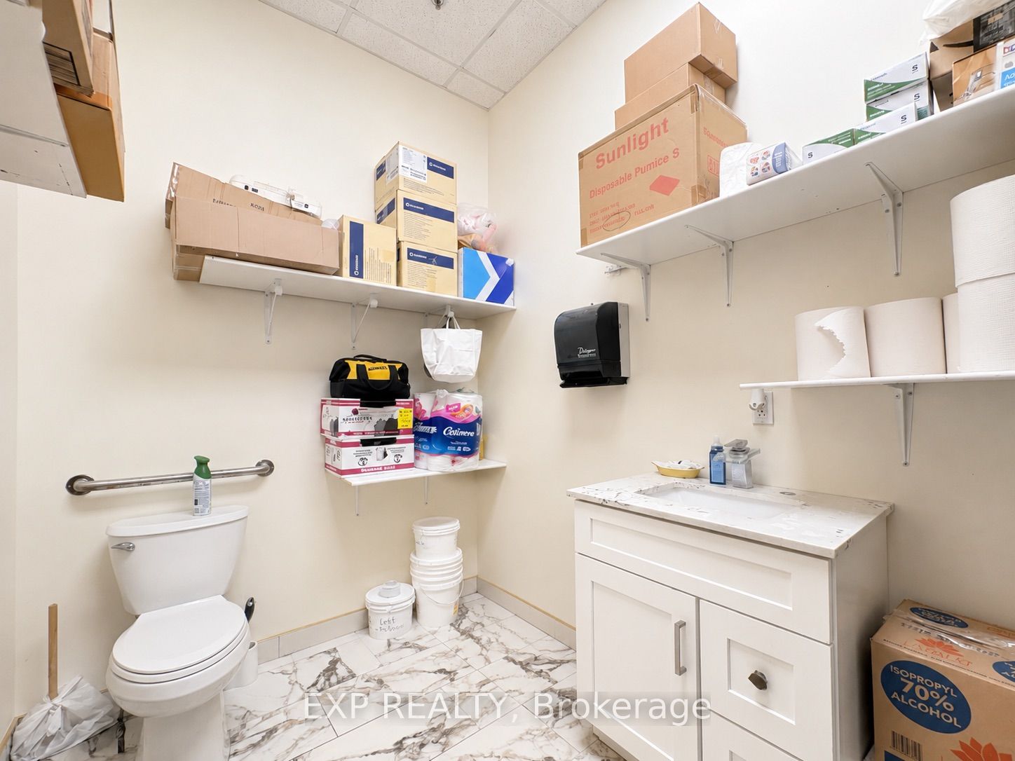 343 Property Photo 14