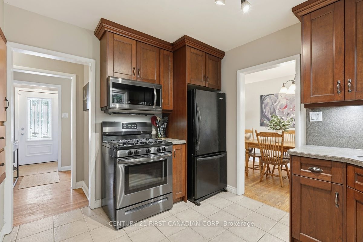 283 Spruce Street Property Photo 12
