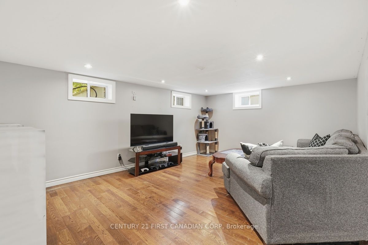 283 Spruce Street Property Photo 20
