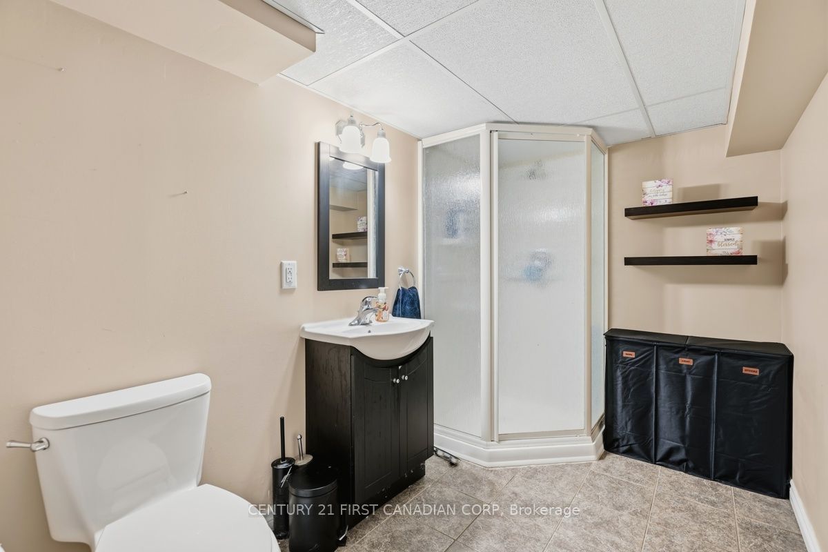 283 Spruce Street Property Photo 26