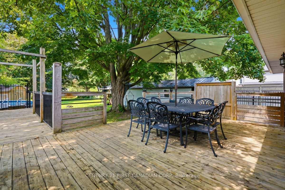 283 Spruce Street Property Photo 27