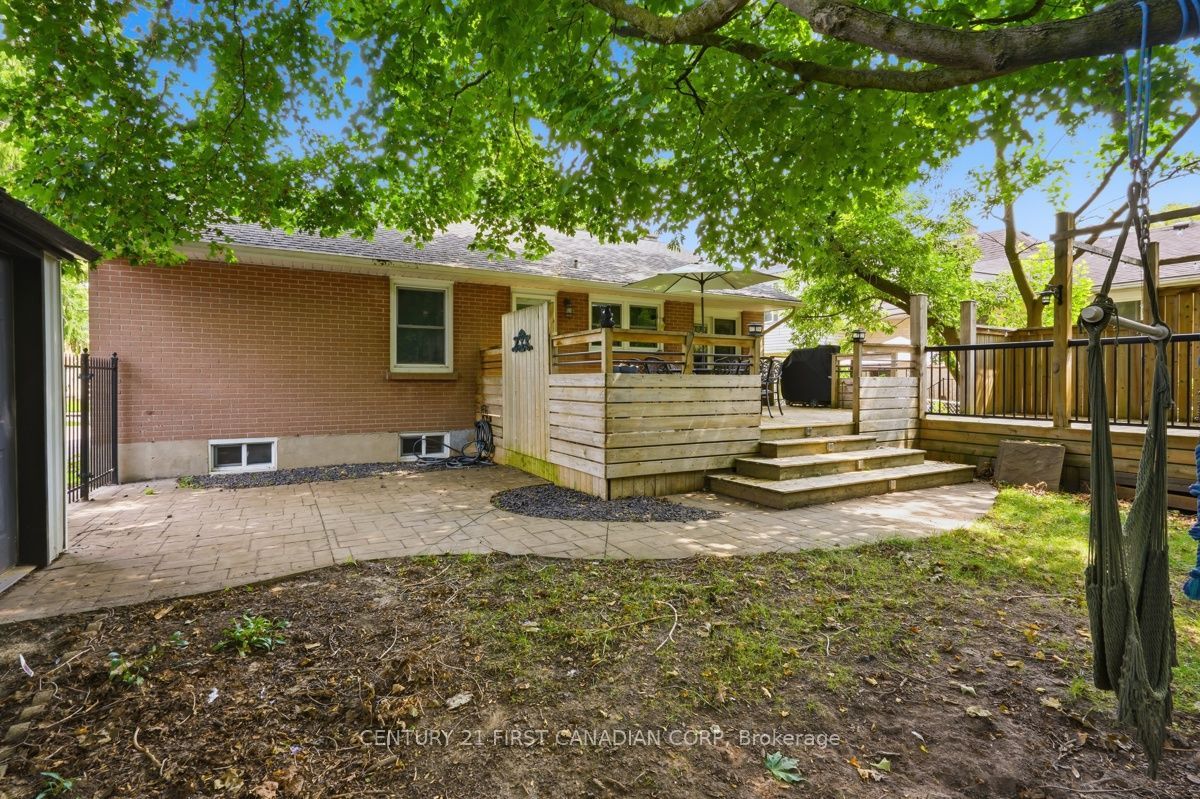 283 Spruce Street Property Photo 37