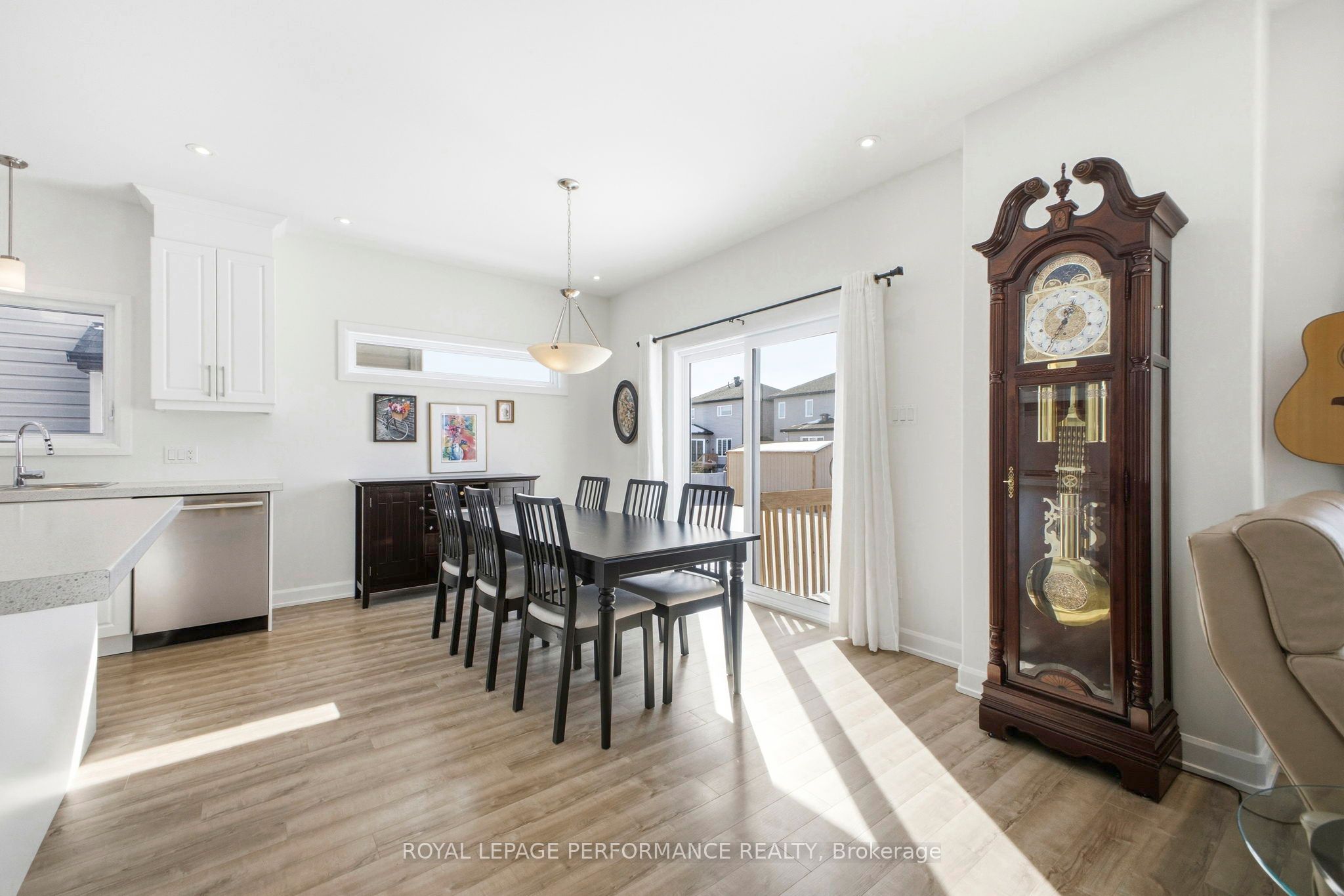 934 Chablis Crescent Property Photo 11