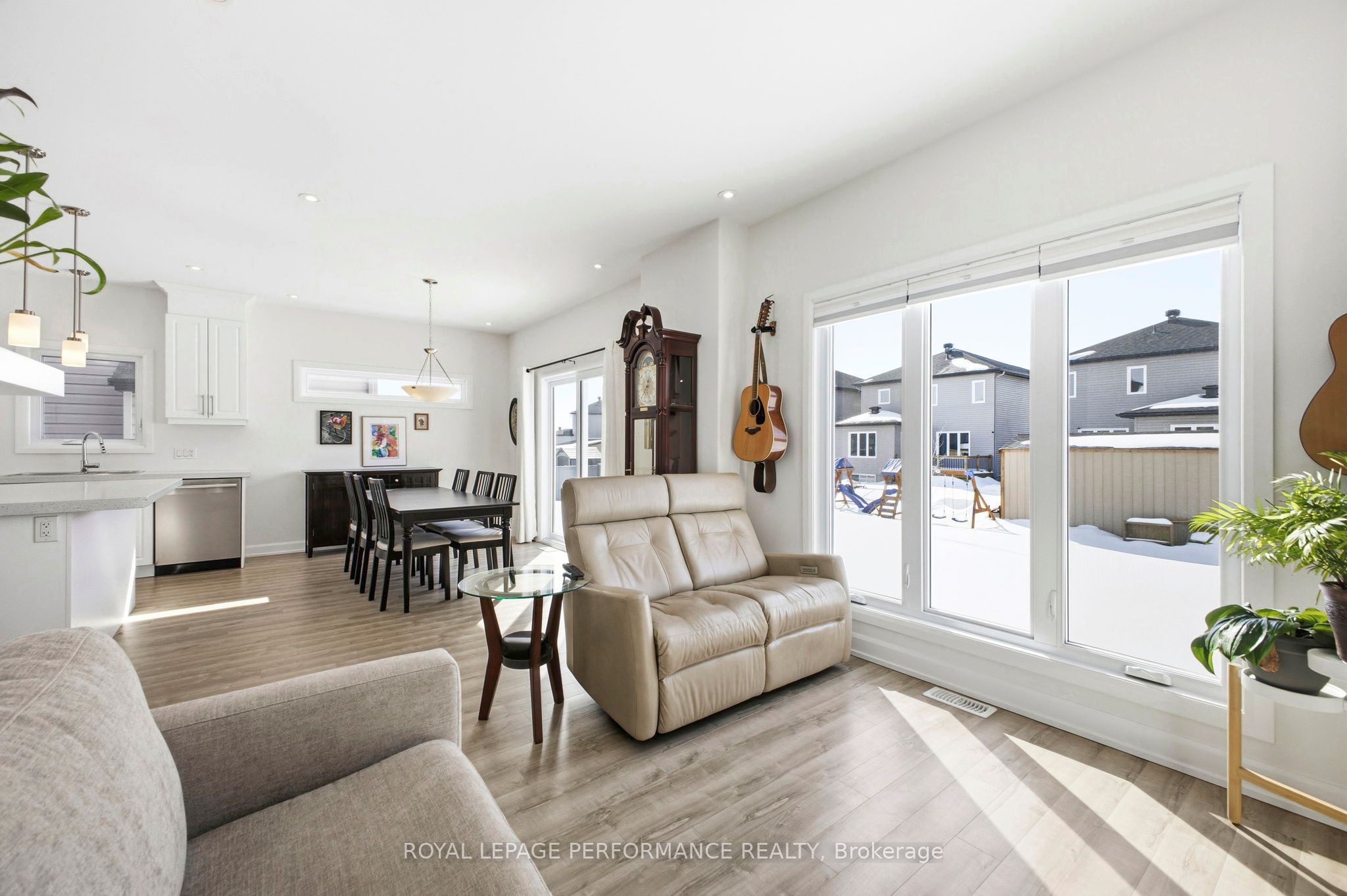 934 Chablis Crescent Property Photo 14