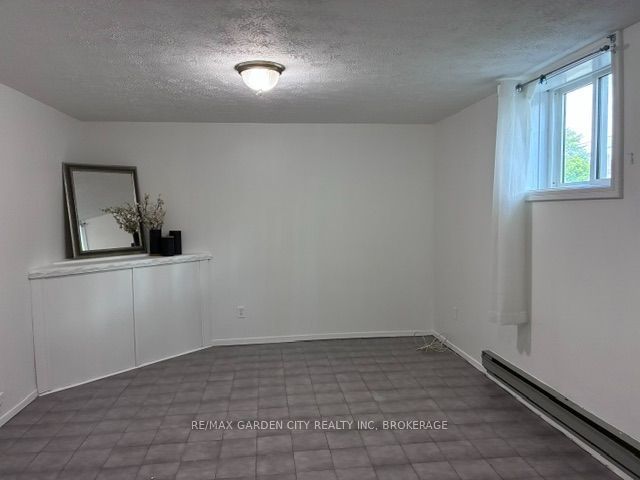 131 Lyons Avenue 5 Property Photo 10