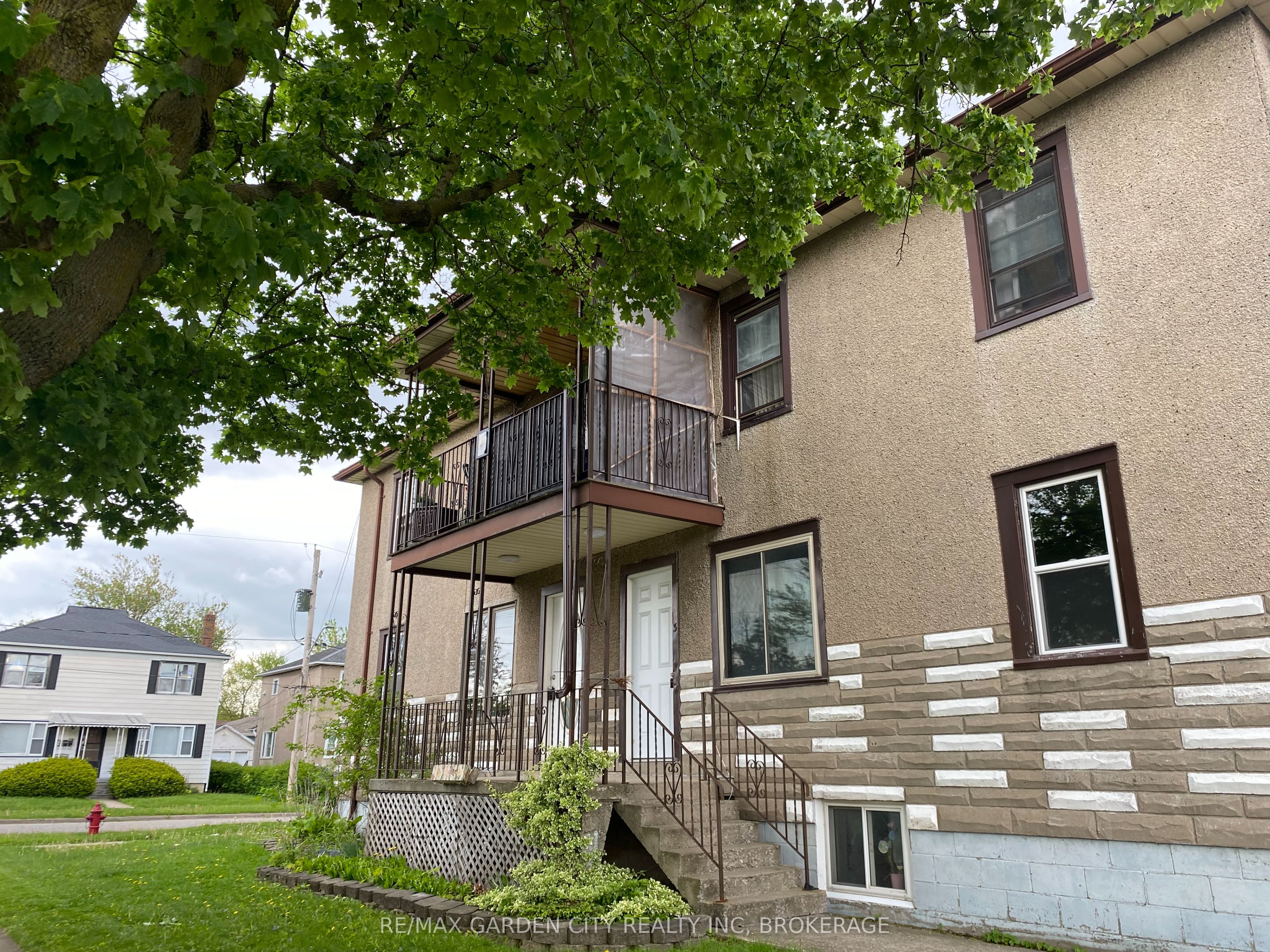 131 Lyons Avenue 1 Property Photo 1