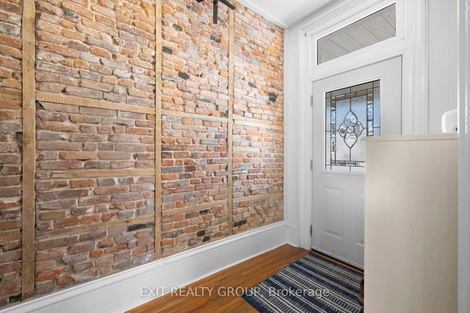 92 Cedar Street Property Photo 4