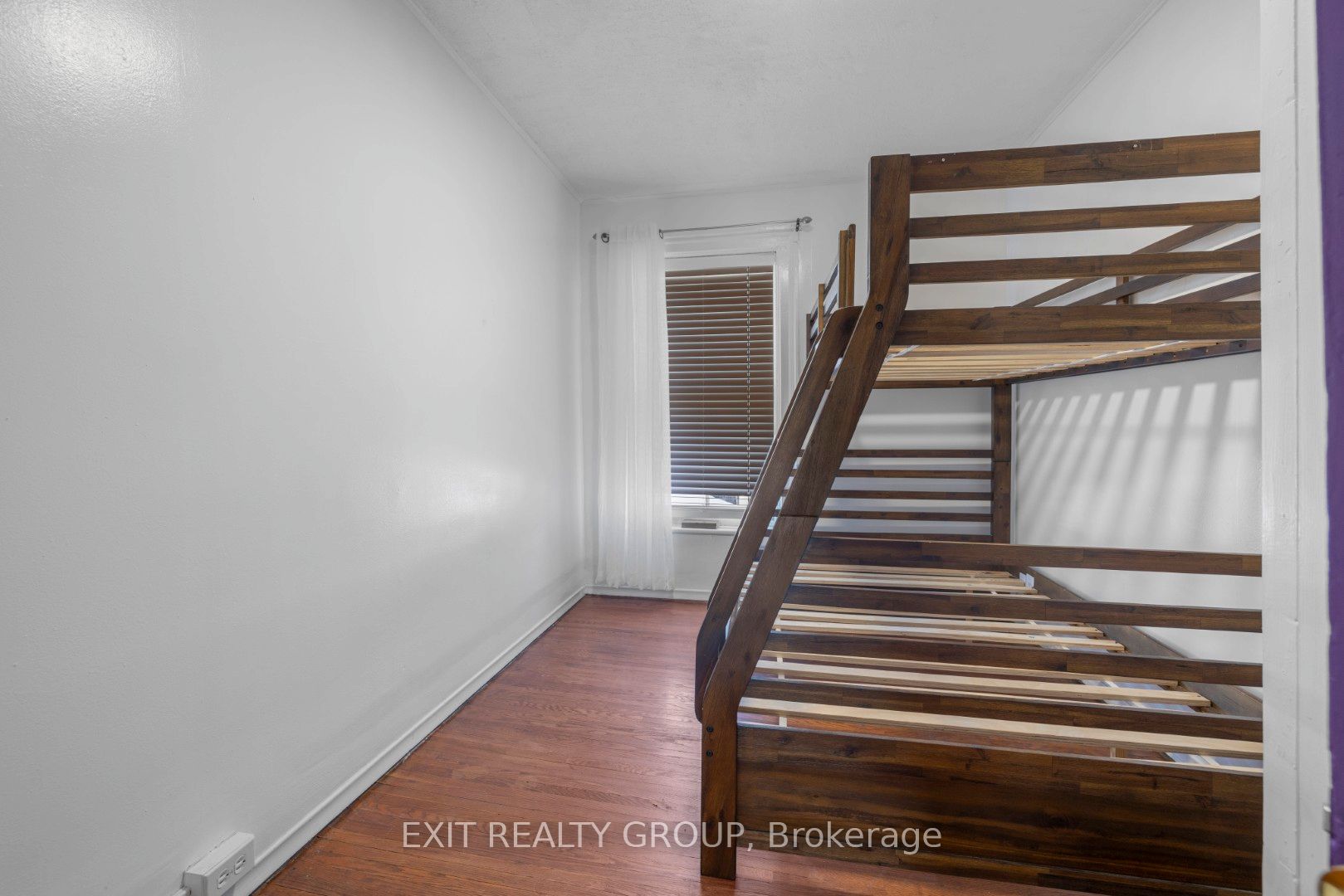92 Cedar Street Property Photo 20