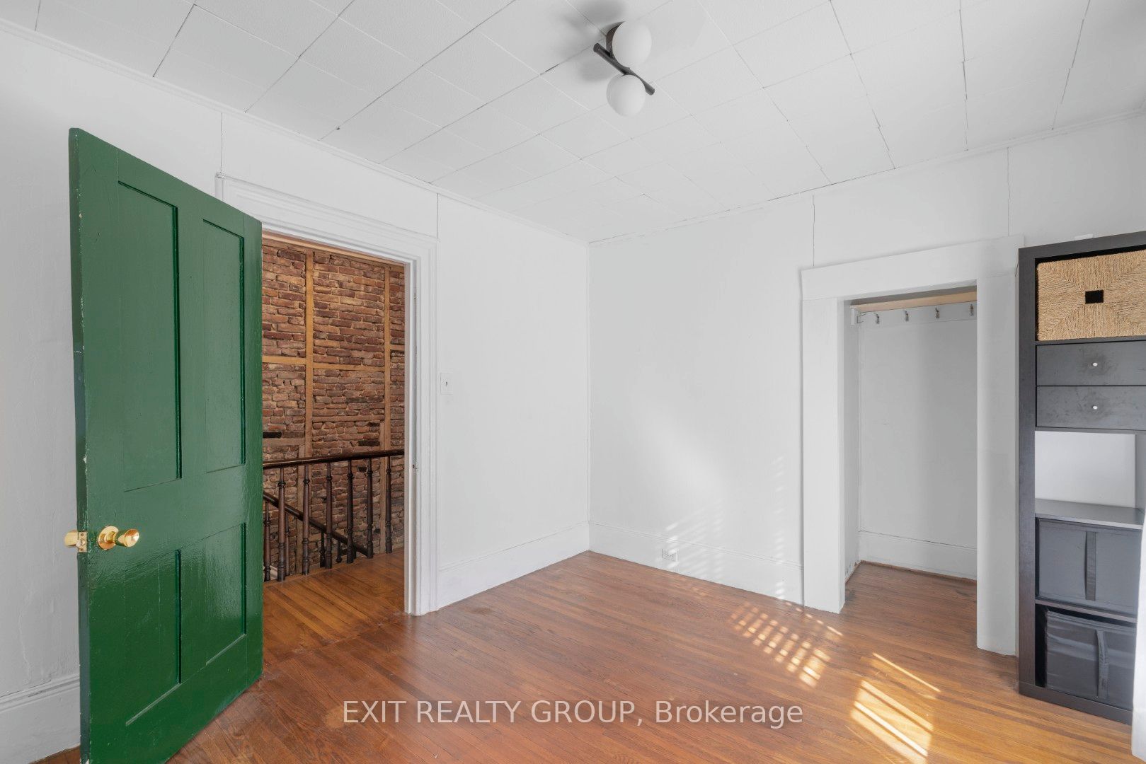 92 Cedar Street Property Photo 23