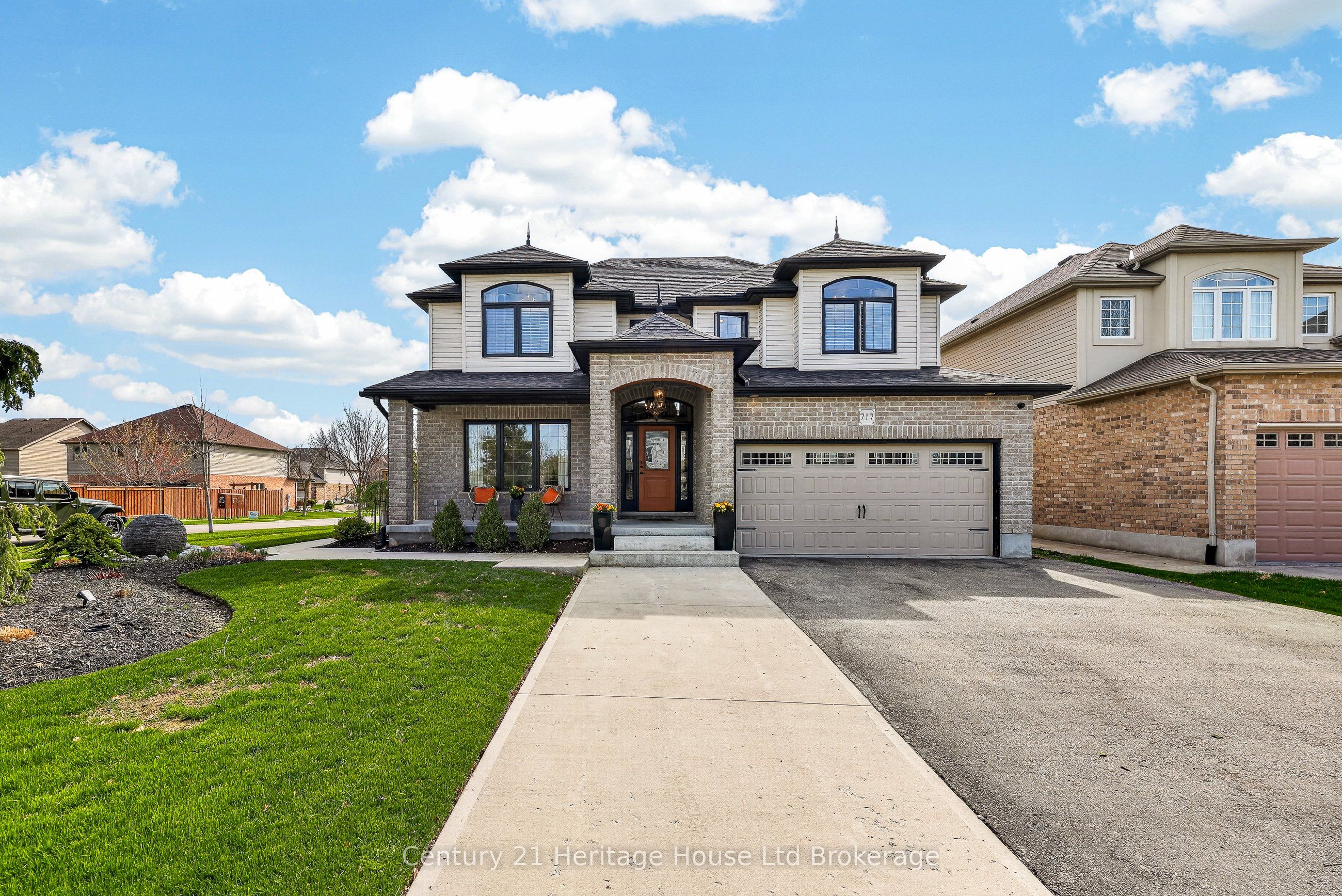 717 Normandy Drive Property Photo 4