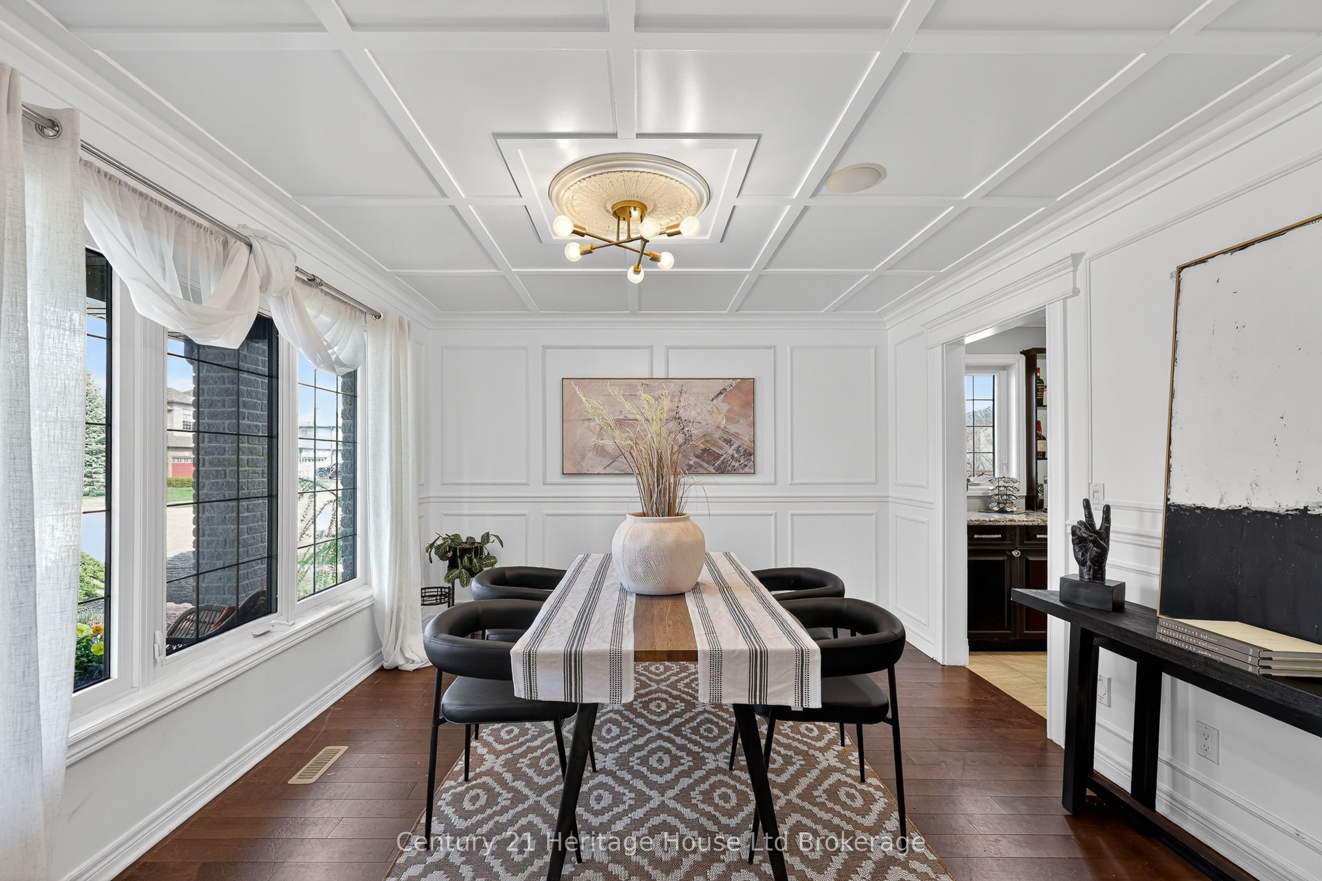 717 Normandy Drive Property Photo 9