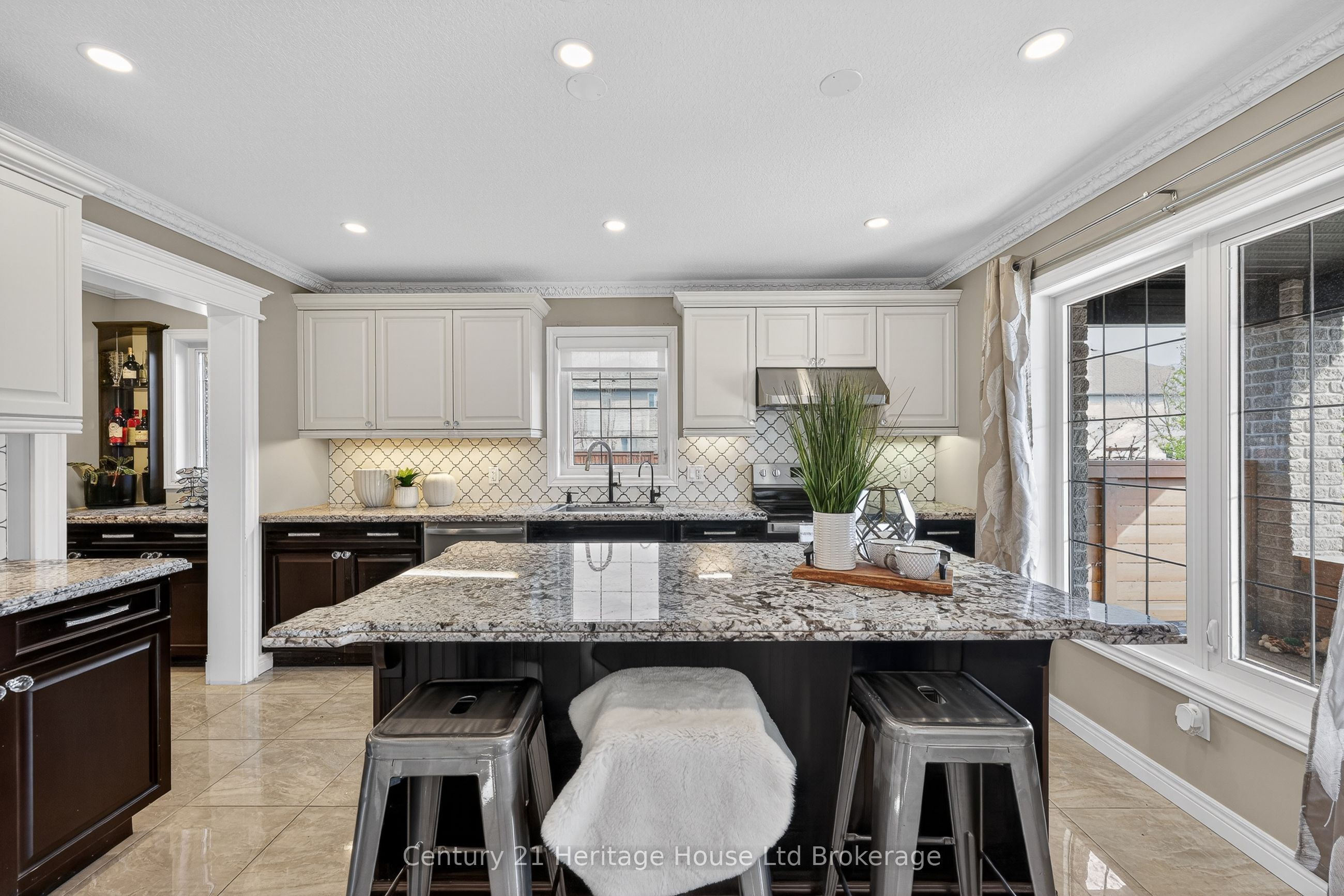 717 Normandy Drive Property Photo 13