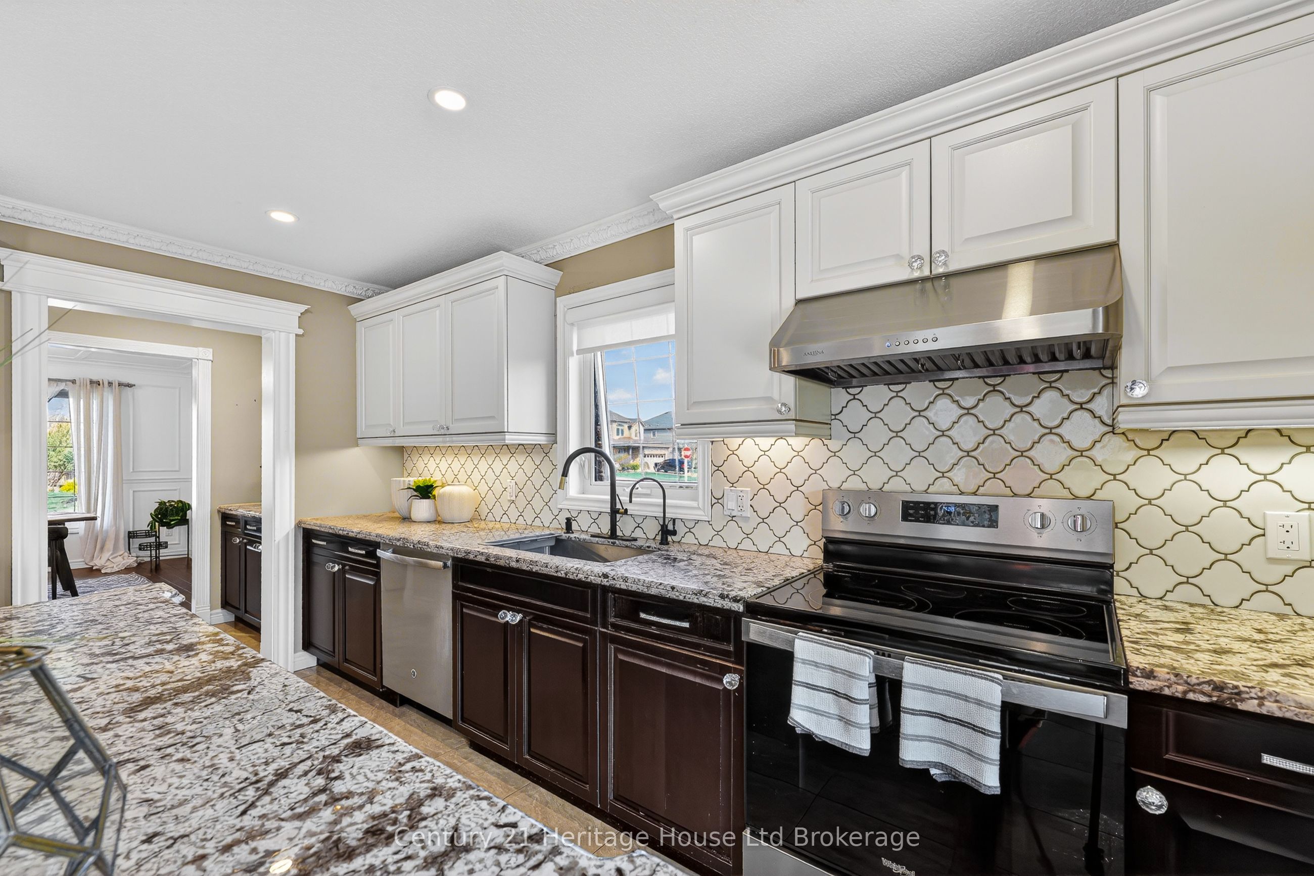 717 Normandy Drive Property Photo 14