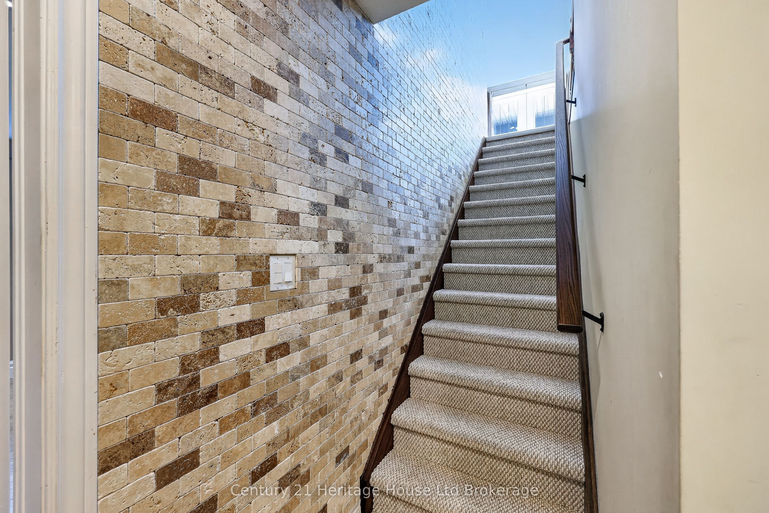 717 Normandy Drive Property Photo 29