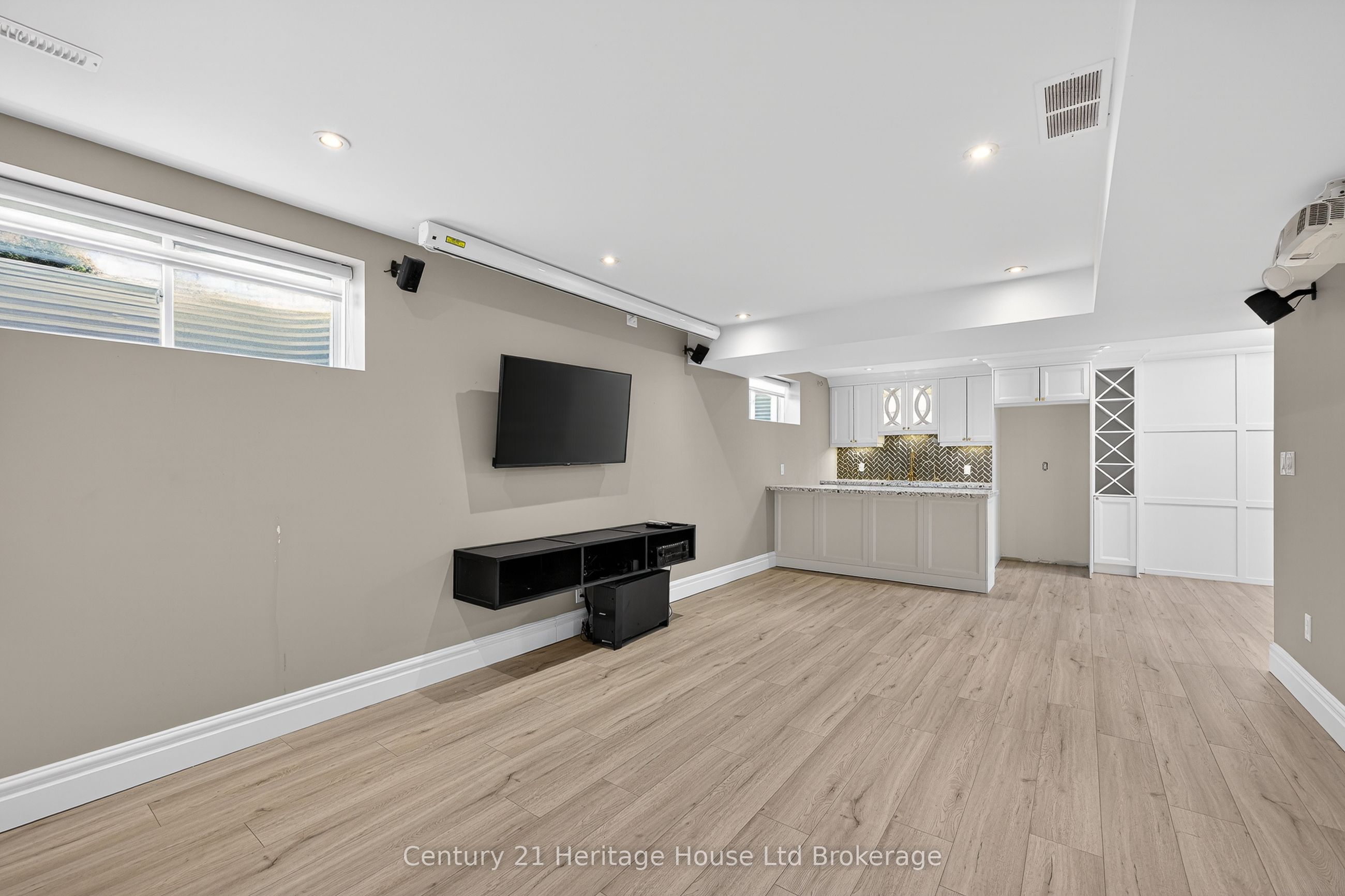 717 Normandy Drive Property Photo 30
