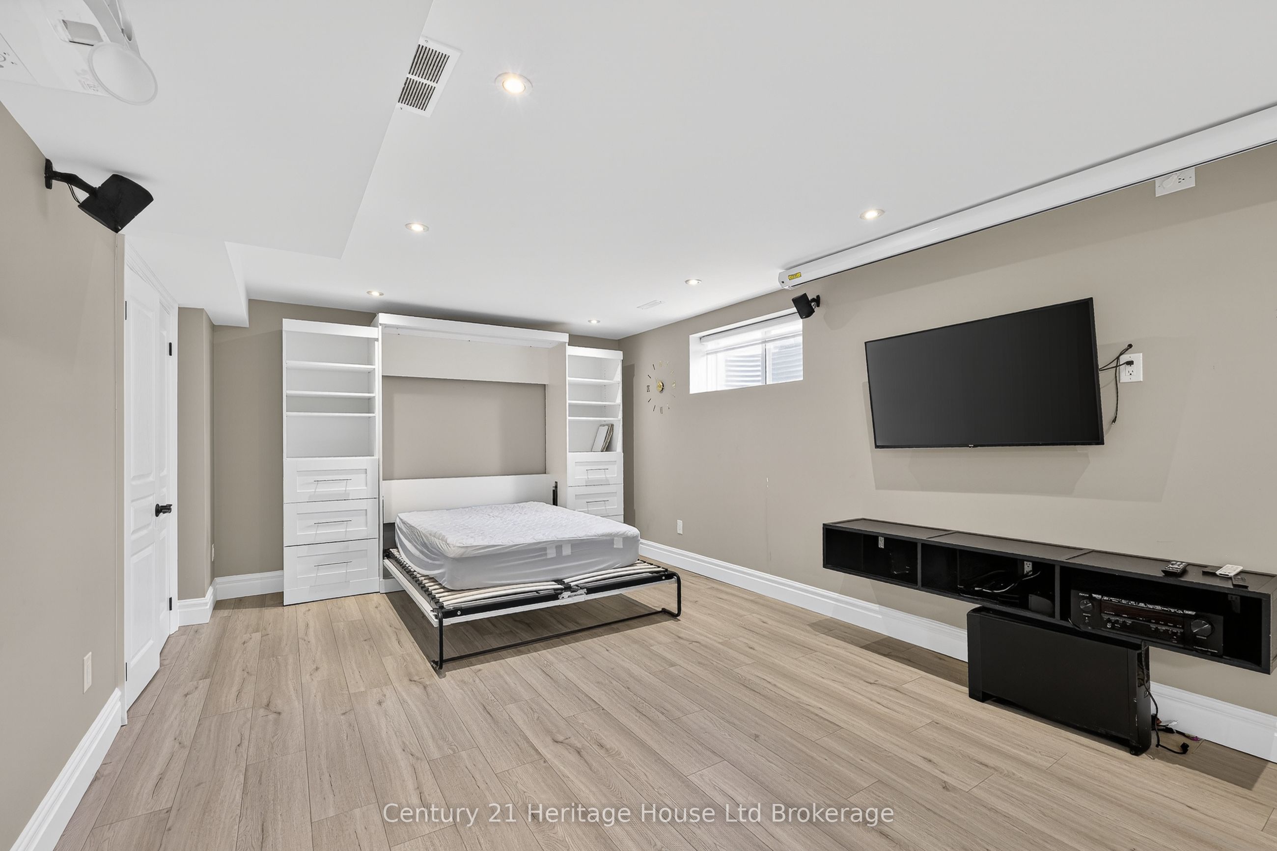 717 Normandy Drive Property Photo 32