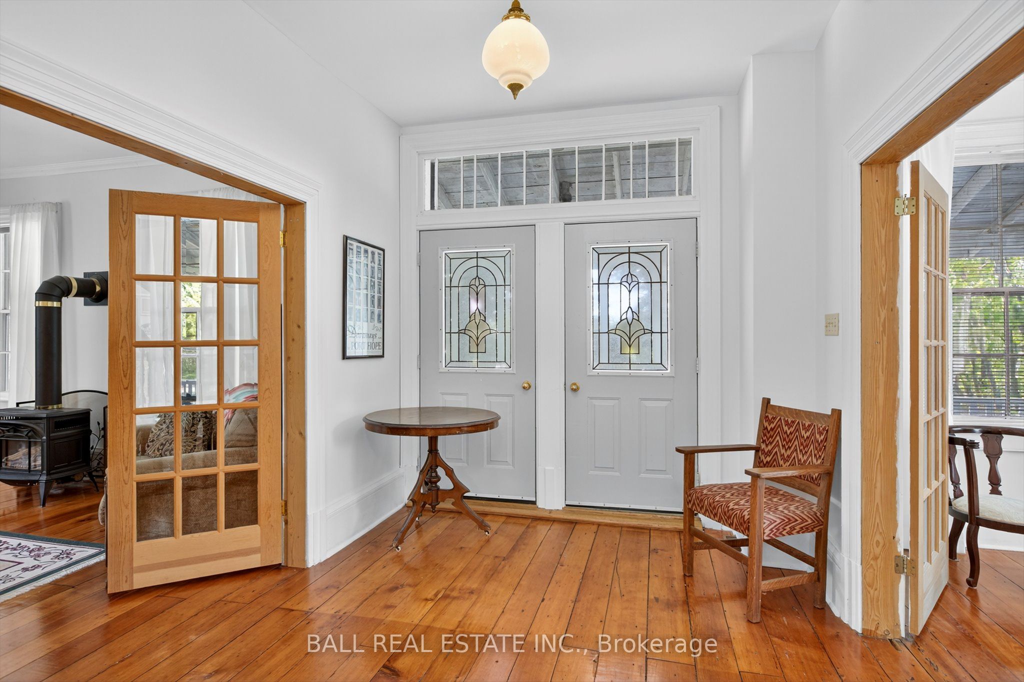 130 Front Street W Property Photo 8