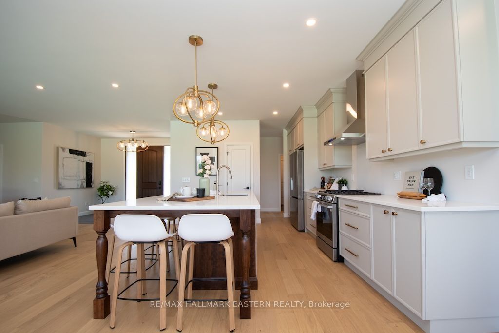 46 Almeara Drive Property Photo 14