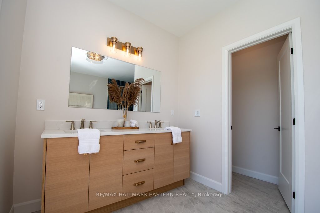 46 Almeara Drive Property Photo 24