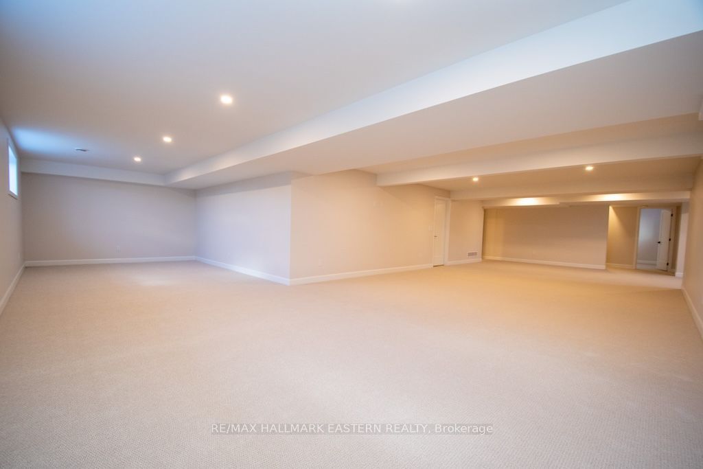 46 Almeara Drive Property Photo 41