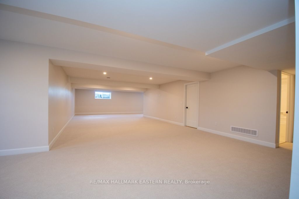 46 Almeara Drive Property Photo 42