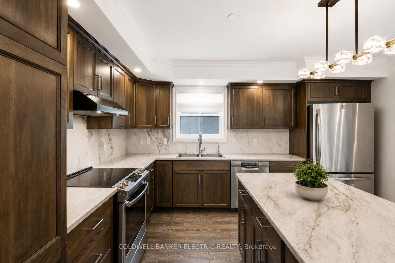 1211 Gelert Road Property Photo 14