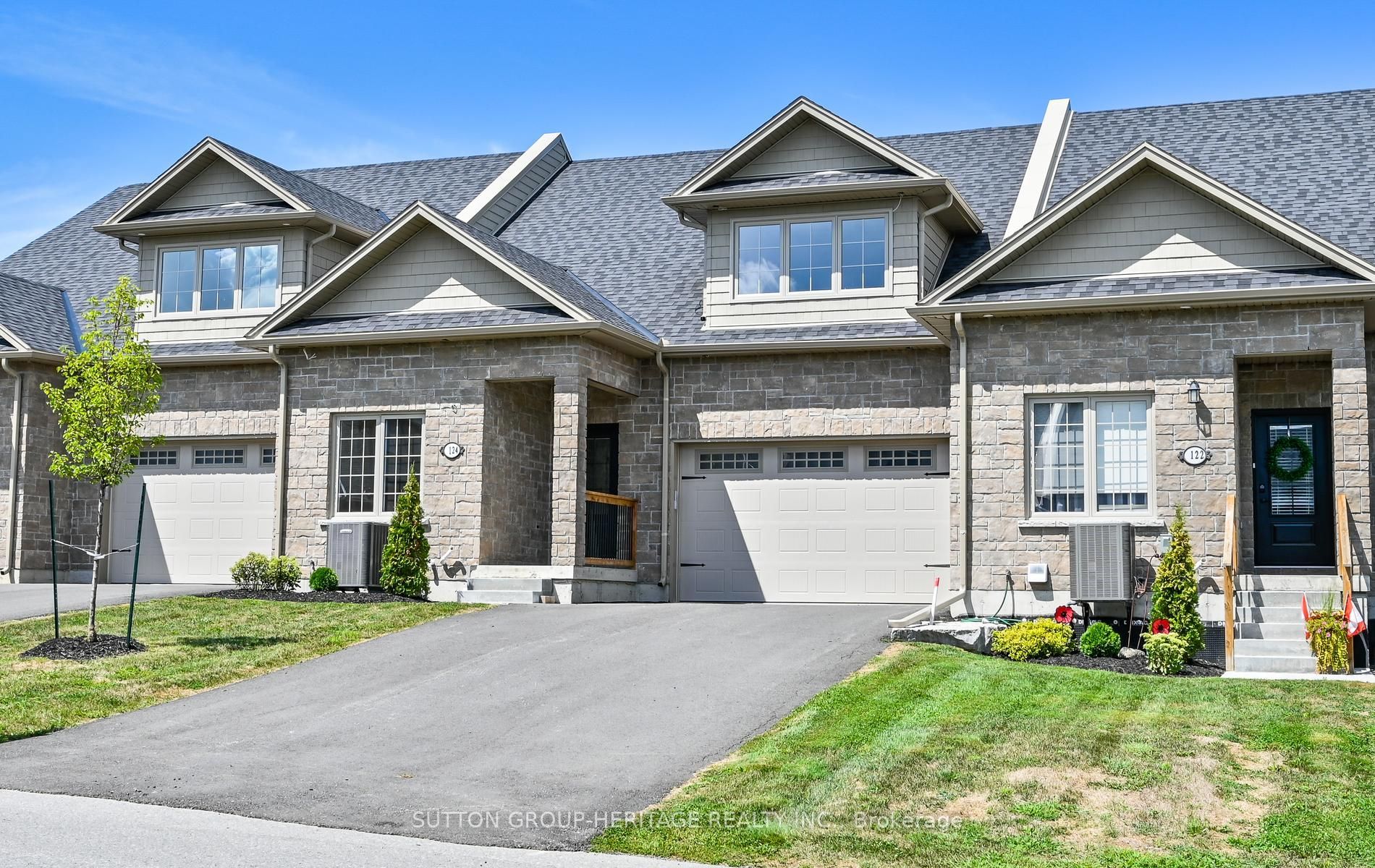 124 Orchard Way Property Photo 1