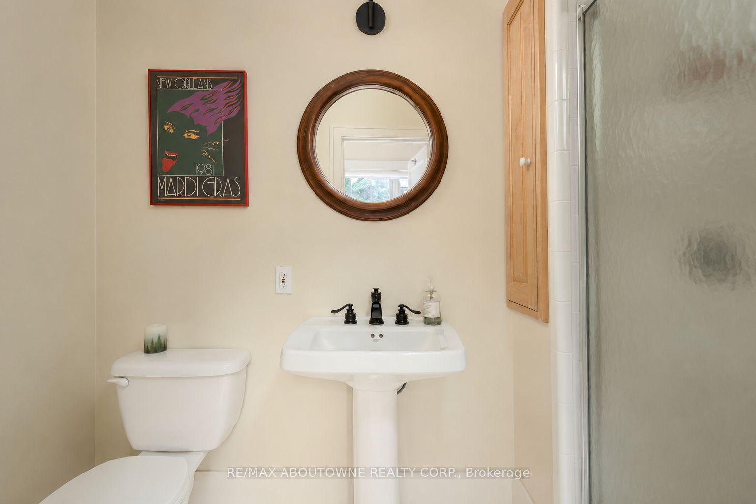 23 Alice Street E Property Photo 11