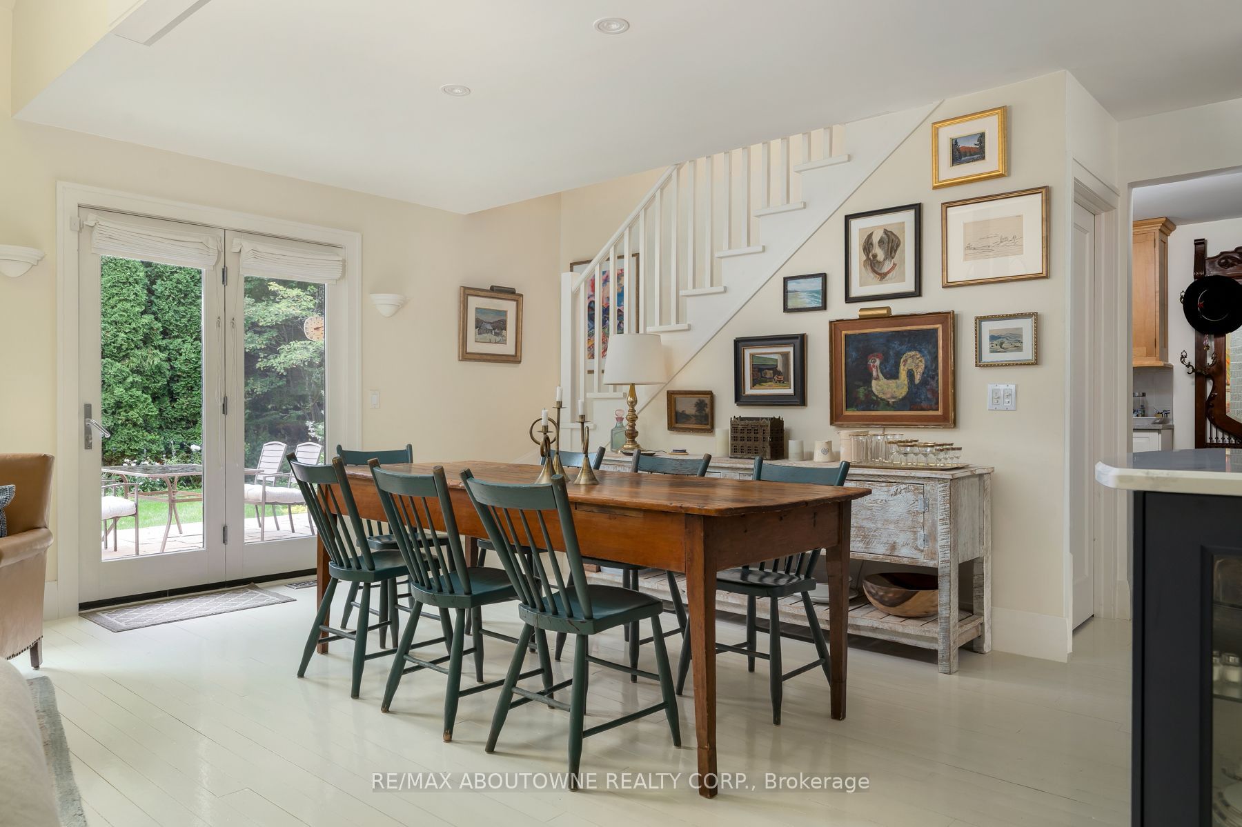23 Alice Street E Property Photo 12