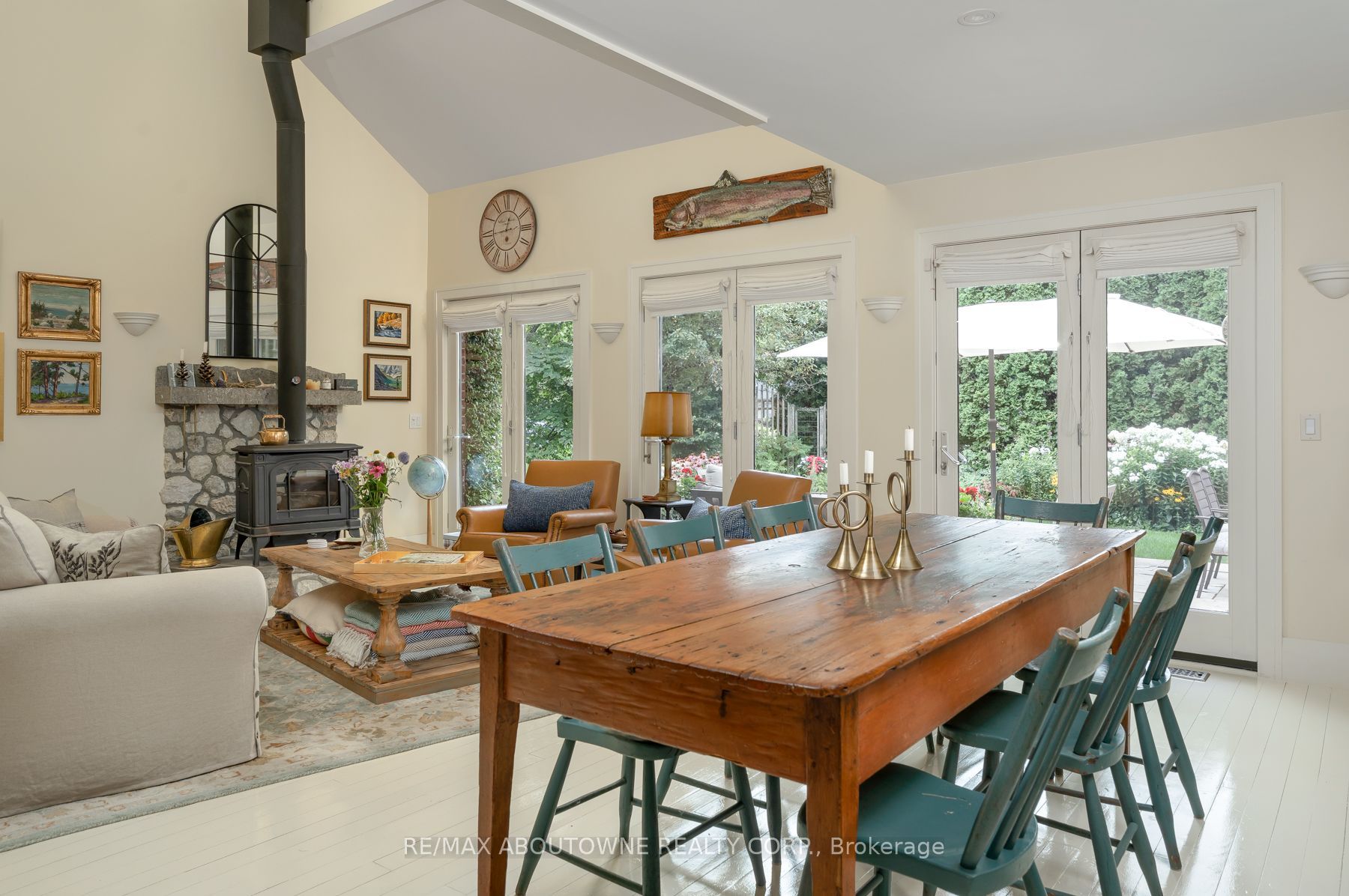 23 Alice Street E Property Photo 14