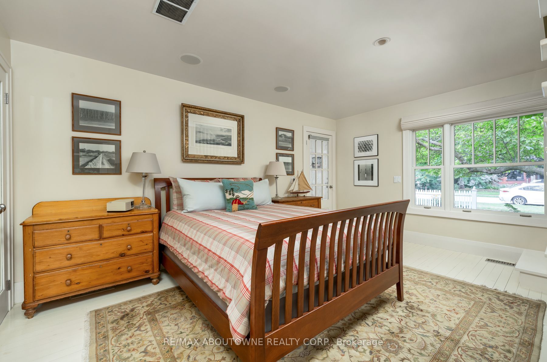 23 Alice Street E Property Photo 22