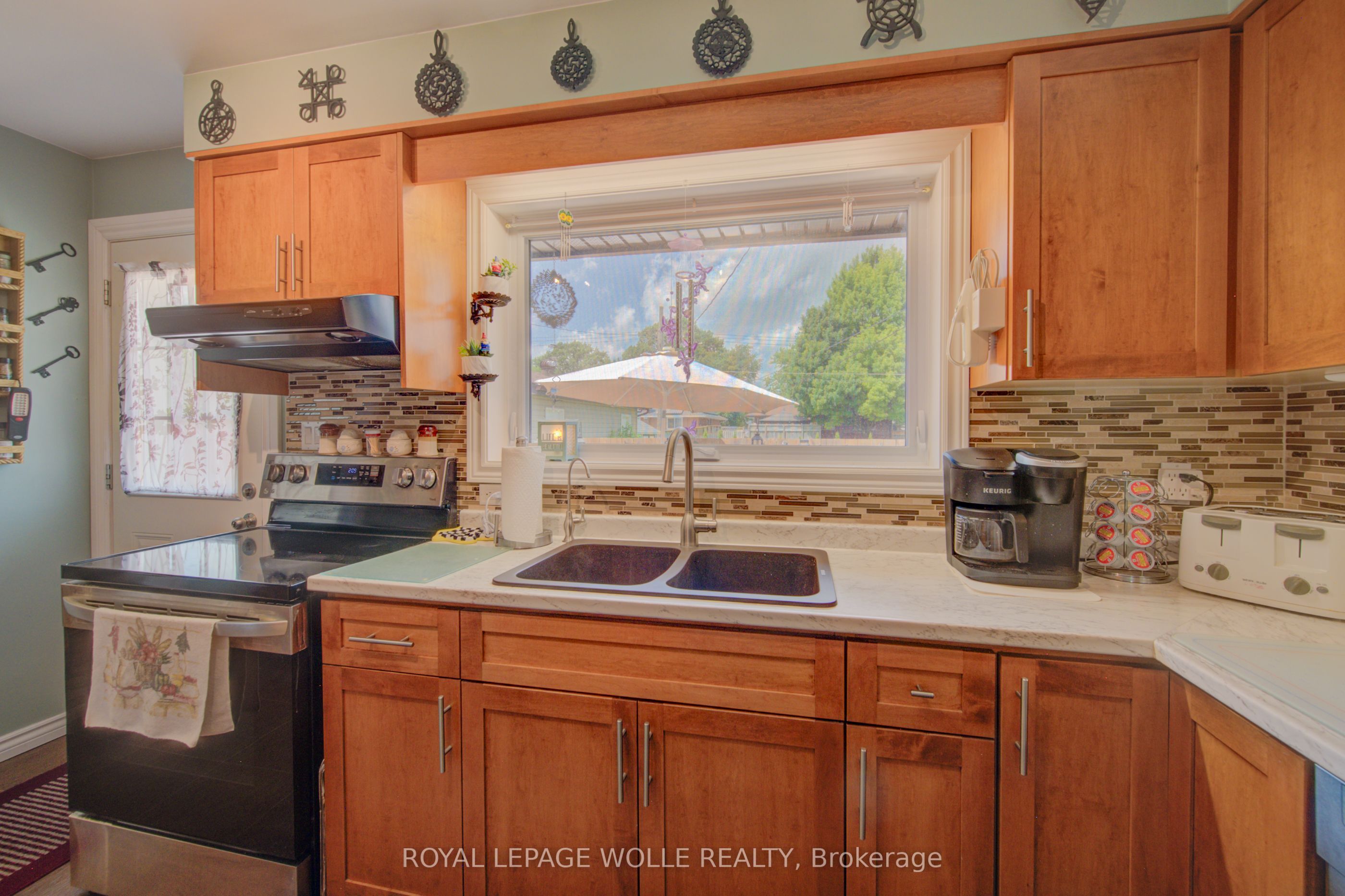 99 Highman Avenue Property Photo 13