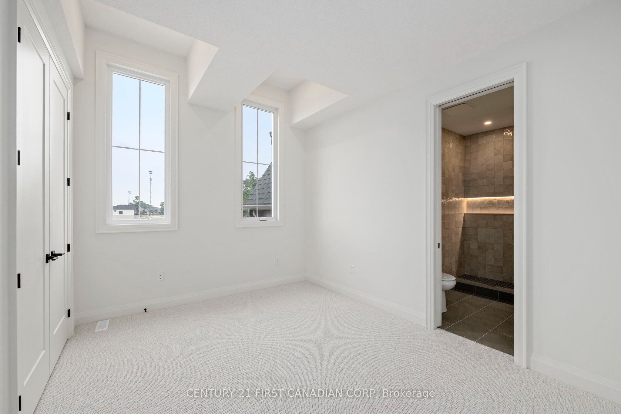 876 White Pine Street Property Photo 22