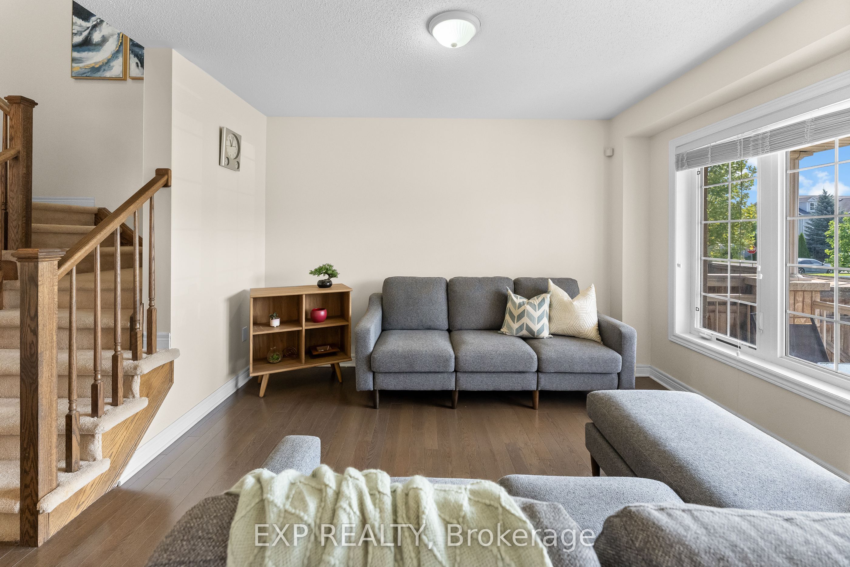 2 Durham Way Property Photo 11