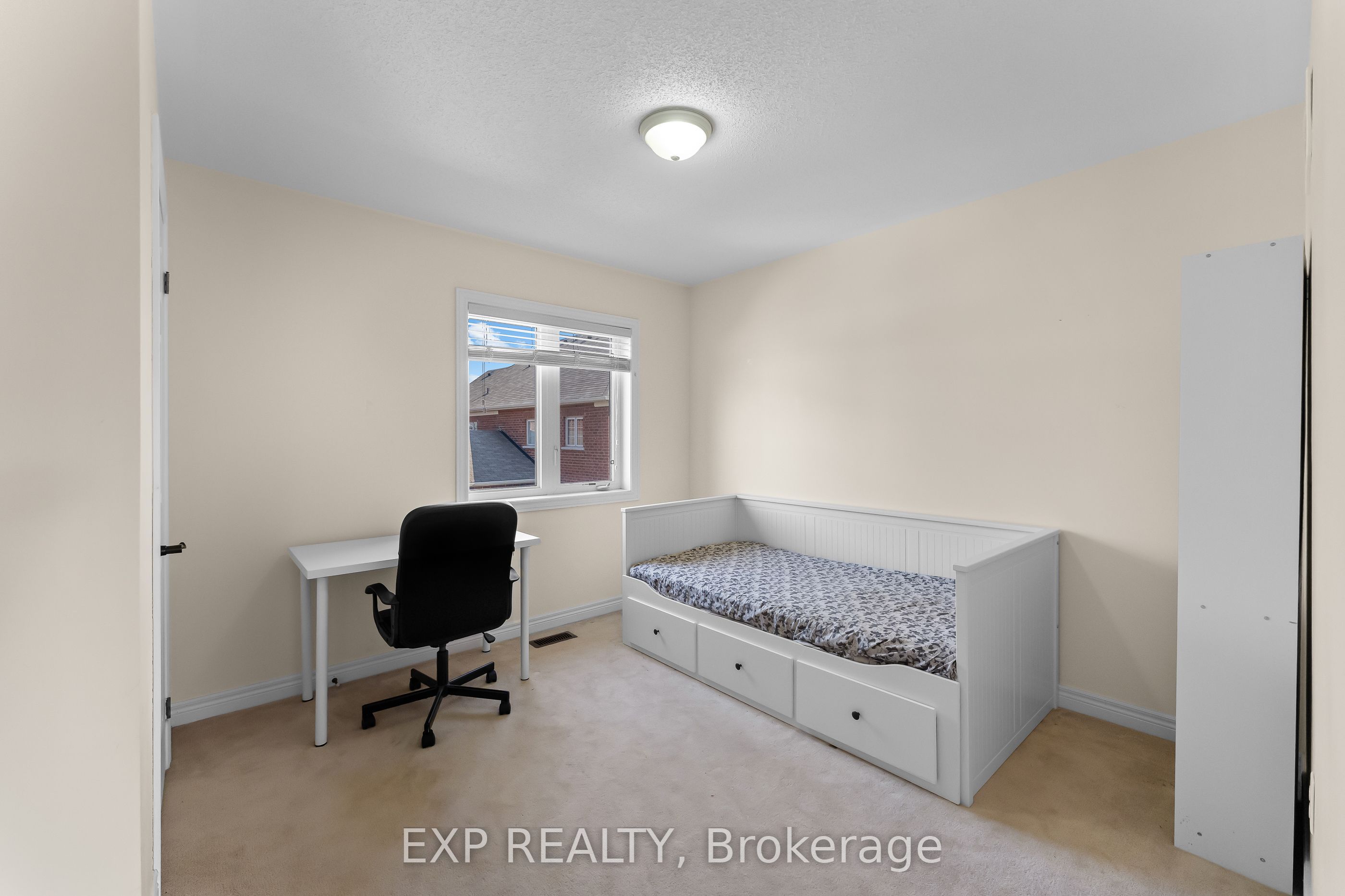 2 Durham Way Property Photo 28