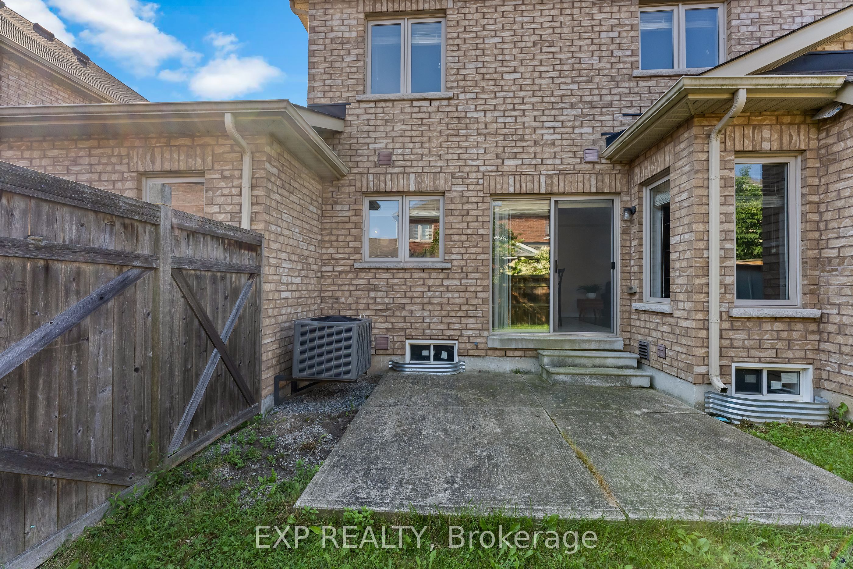 2 Durham Way Property Photo 35